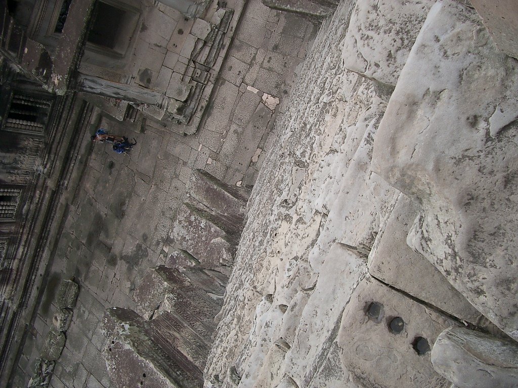 ANGKOR - ANGKOR WAT TEMPLE - CAMBODIA (62).JPG
