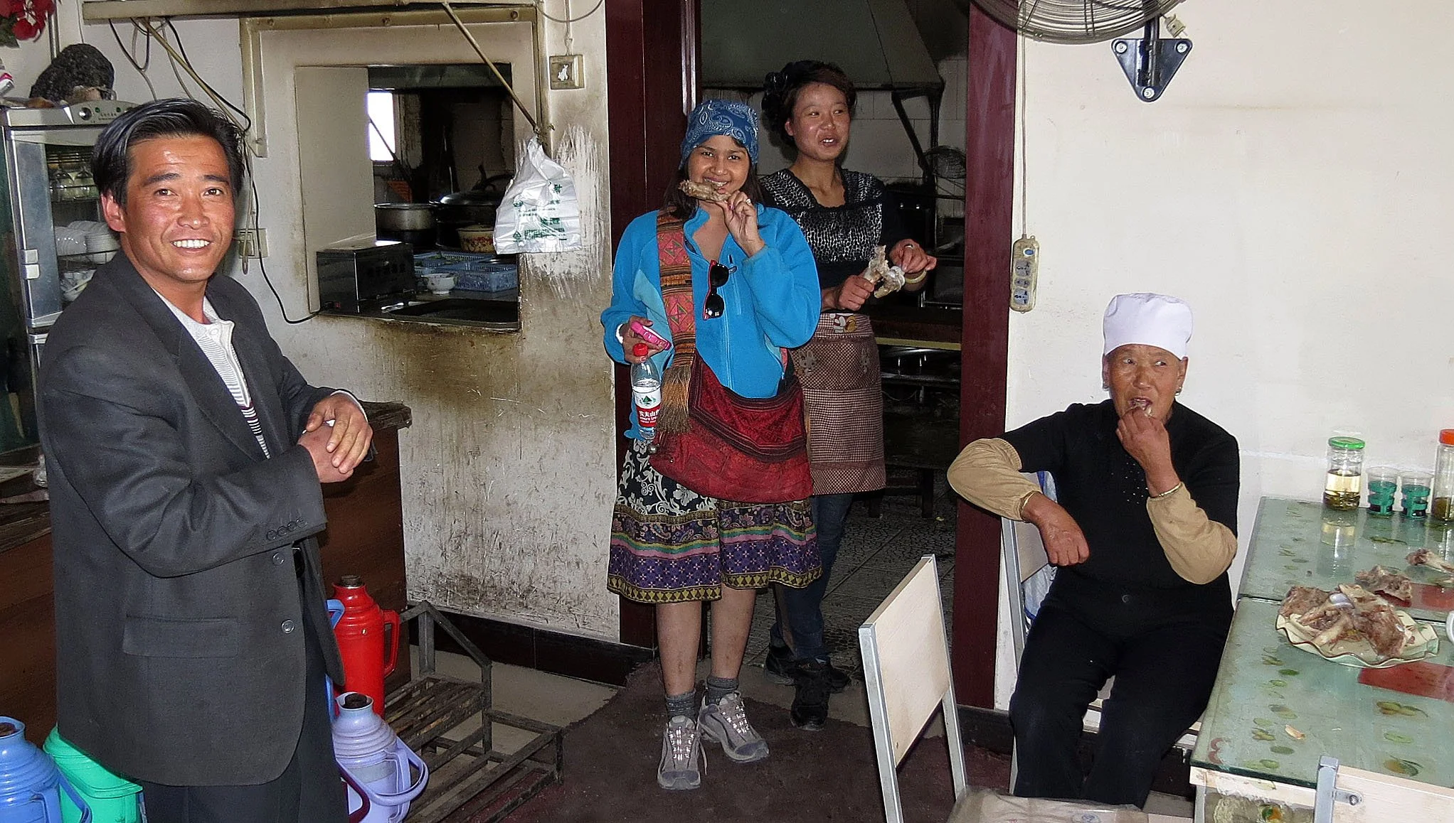 QINGHAI - SMALL TOWN FOR STOCK UP - CHINA (2).JPG
