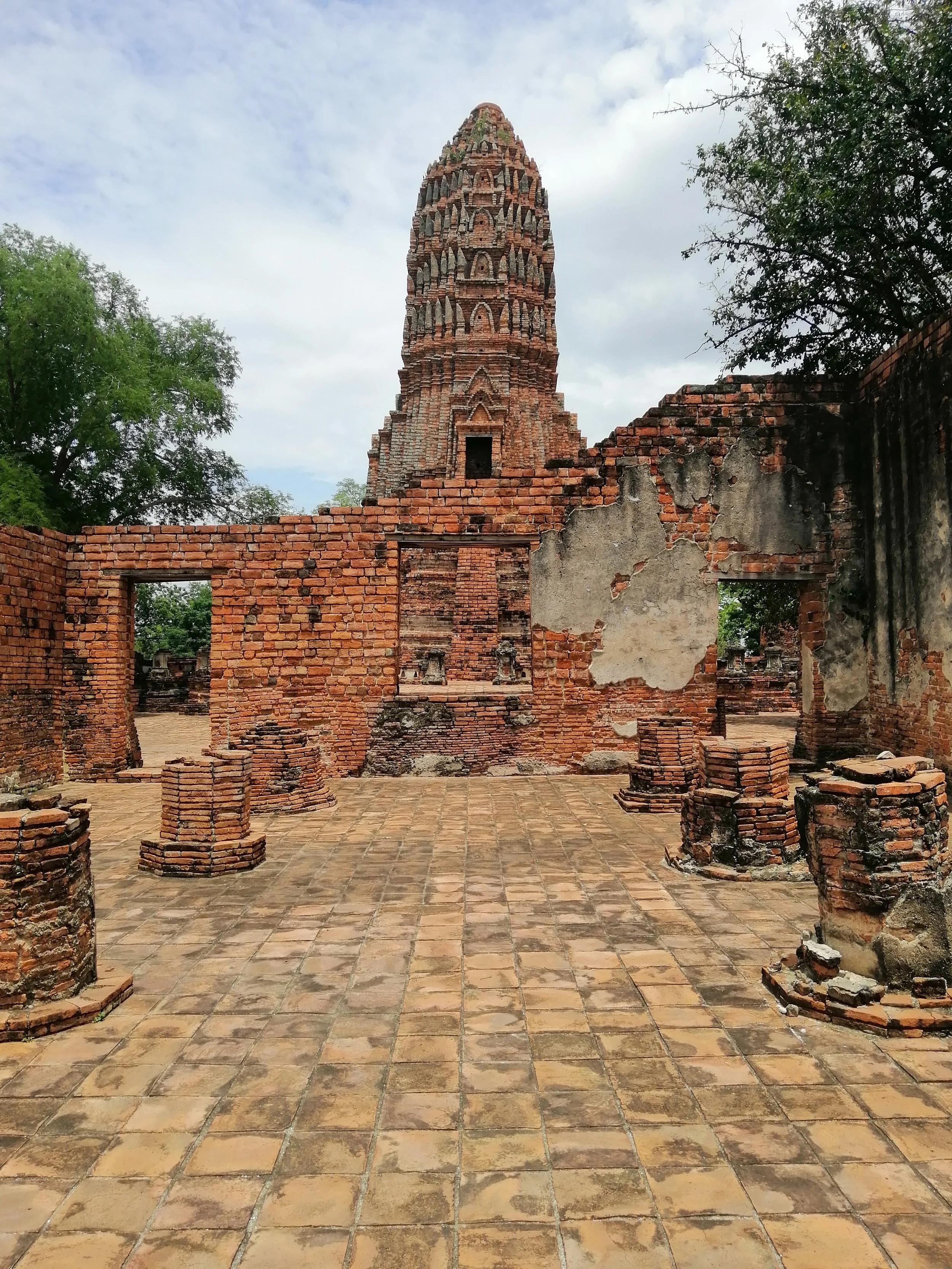 2019 Ayutthaya Wat Worachet Summer Road Trip (15).jpg