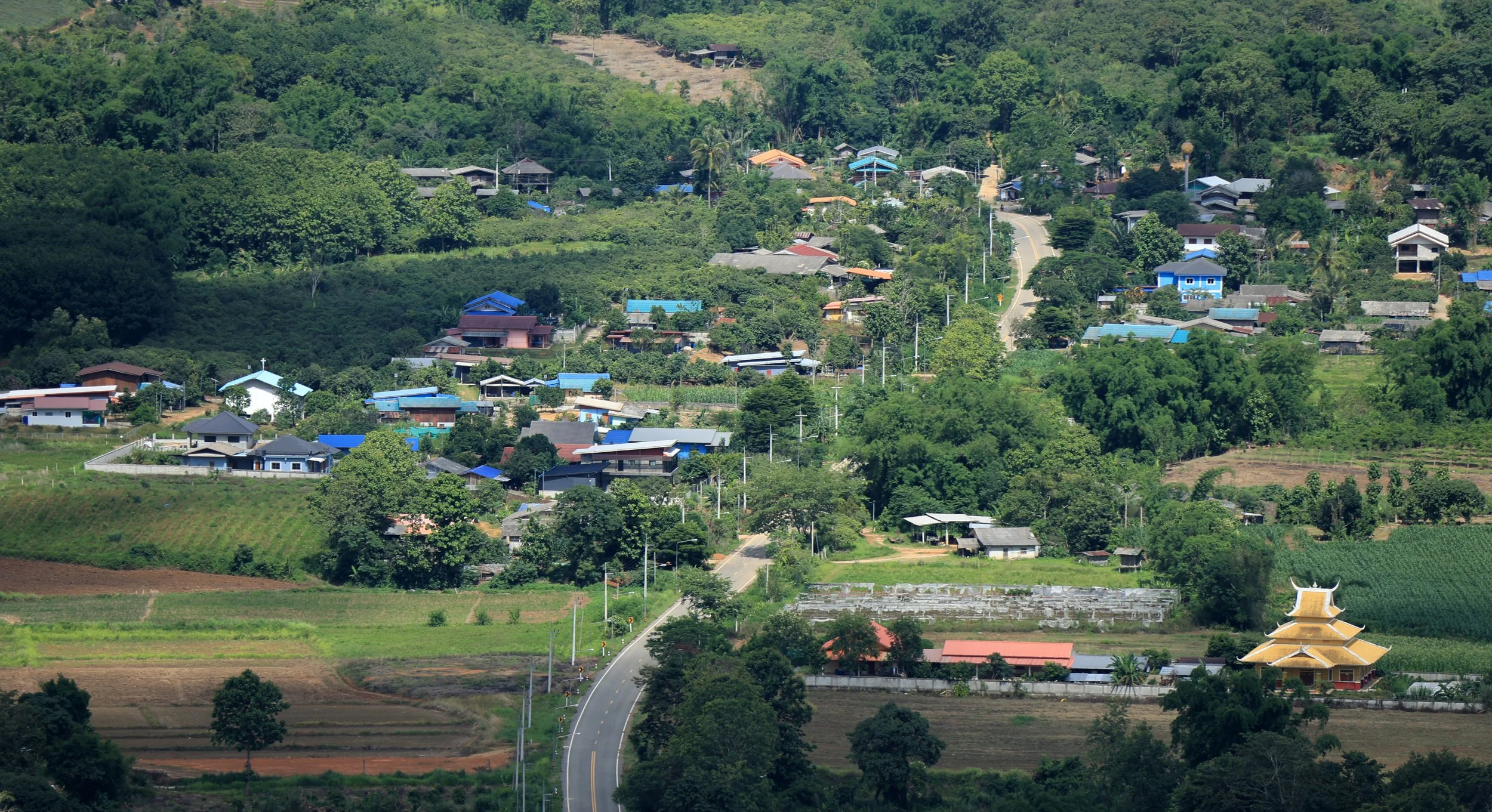 Phu Langka Viewpoint - Phayao Province Thailand (13).jpg
