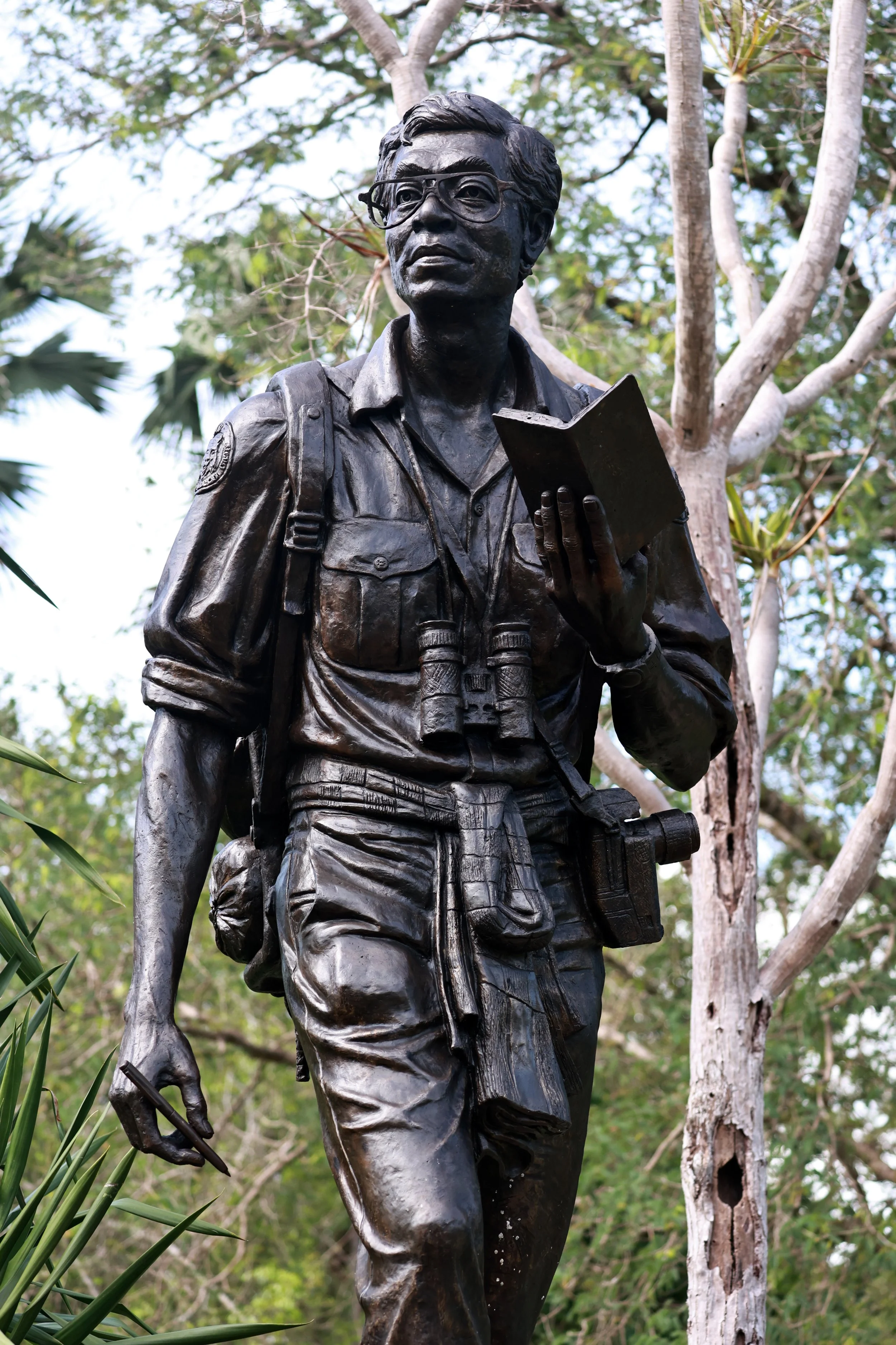 Seub's statue can be seen by the public in the open area near Huai Kha Khaeng's headquarters.