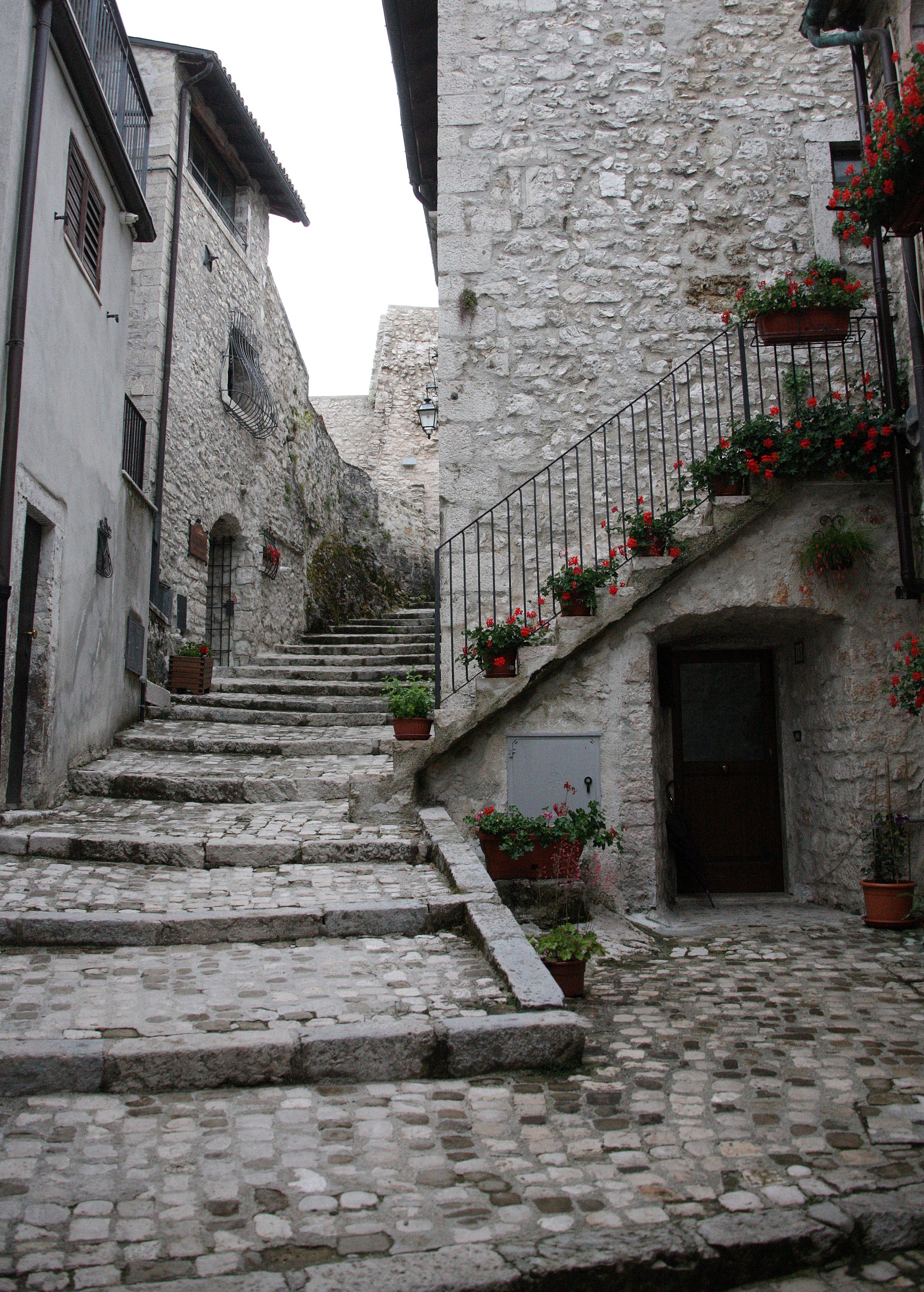 BARREA ITALY - ABRUZZO NATIONAL PARK ITALY (54).JPG
