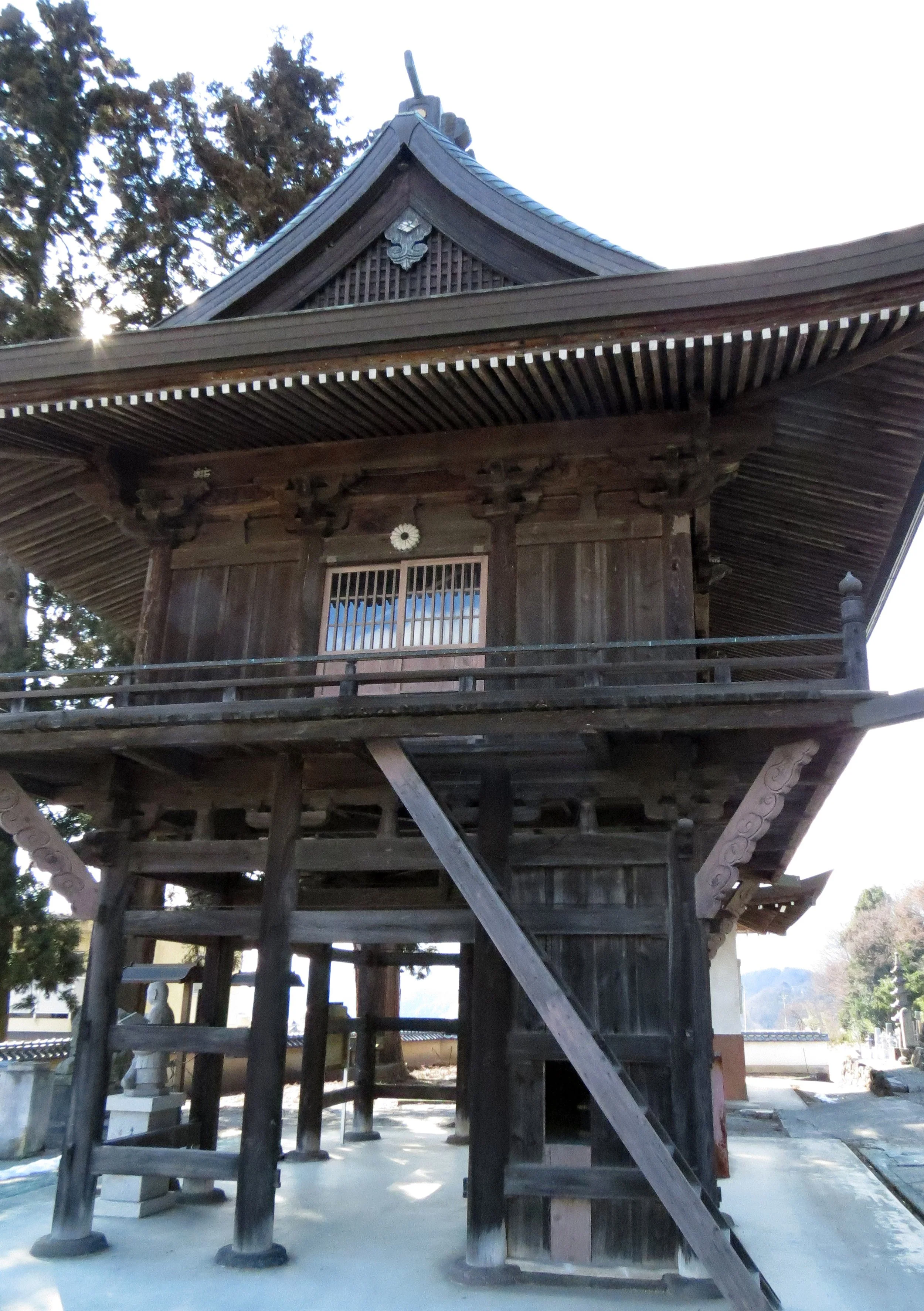 NIRASAKI TEMPLE  JAPAN (1).JPG