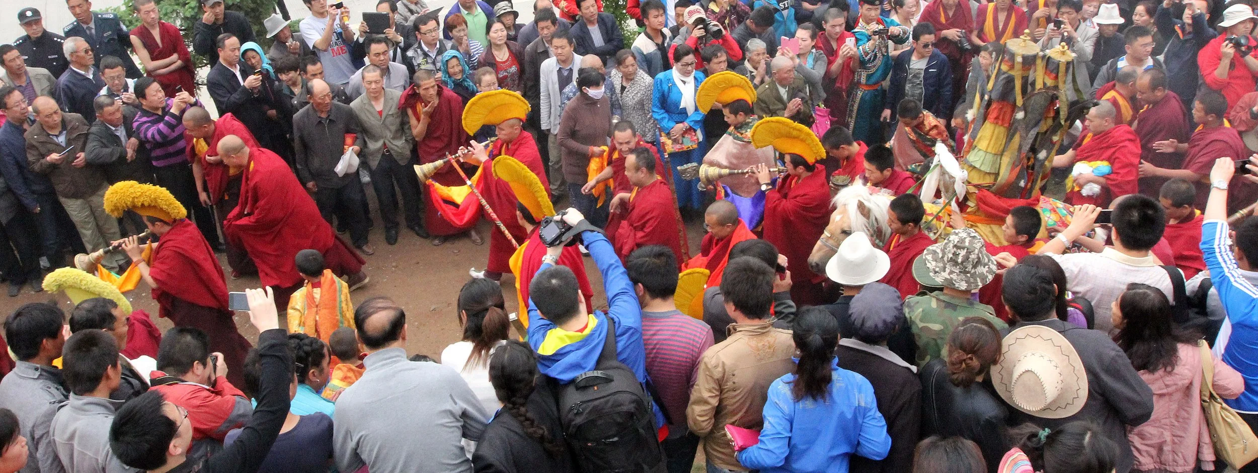 KUMBUM MONASTERY - QINGHAI - SUNNING BUDDHA FESTIVAL 2013 (263).JPG