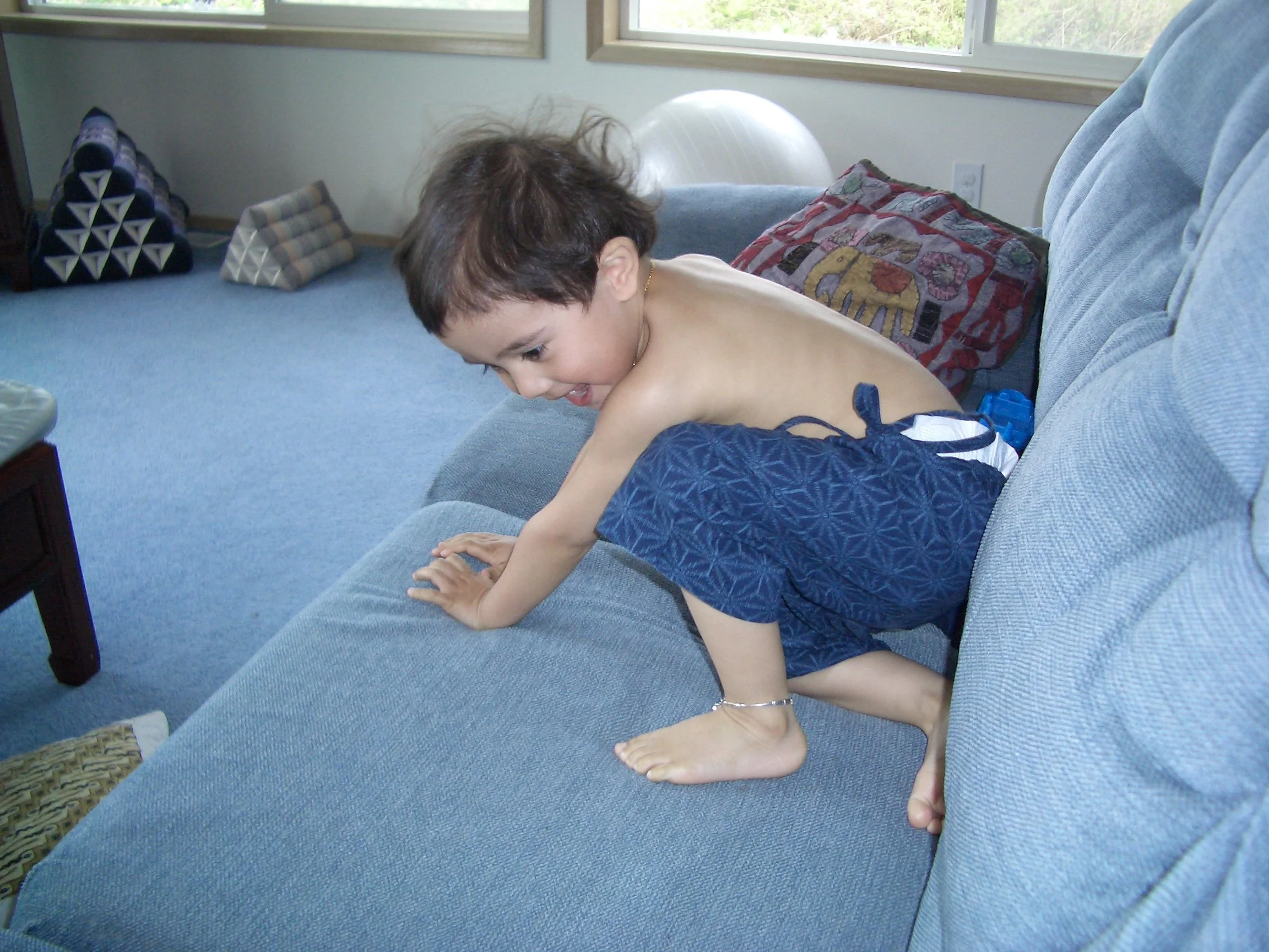 2005-4-3 TOPLESS COKIE AT HOME (7).jpg