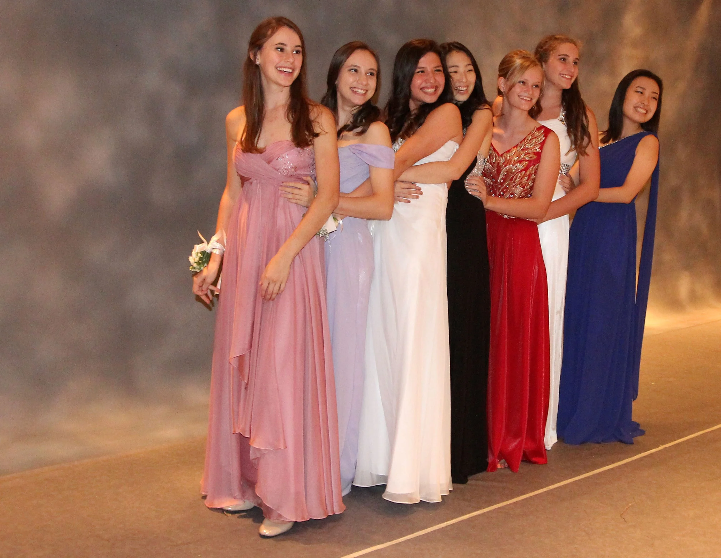 2015 ISB Prom in Bangkok (61).JPG