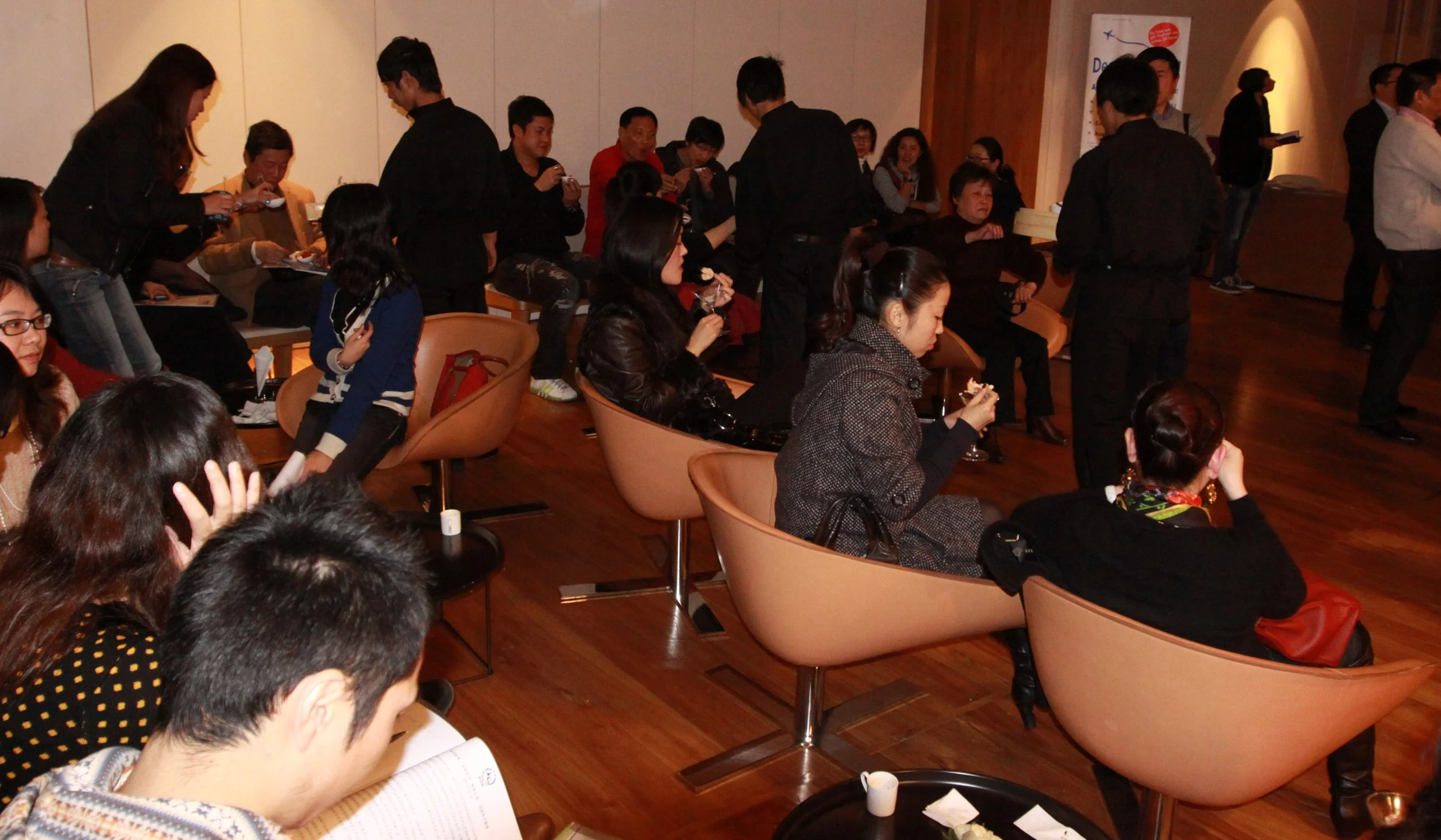 THAI CONSULATE DINNER AND BENEFIT (103).JPG