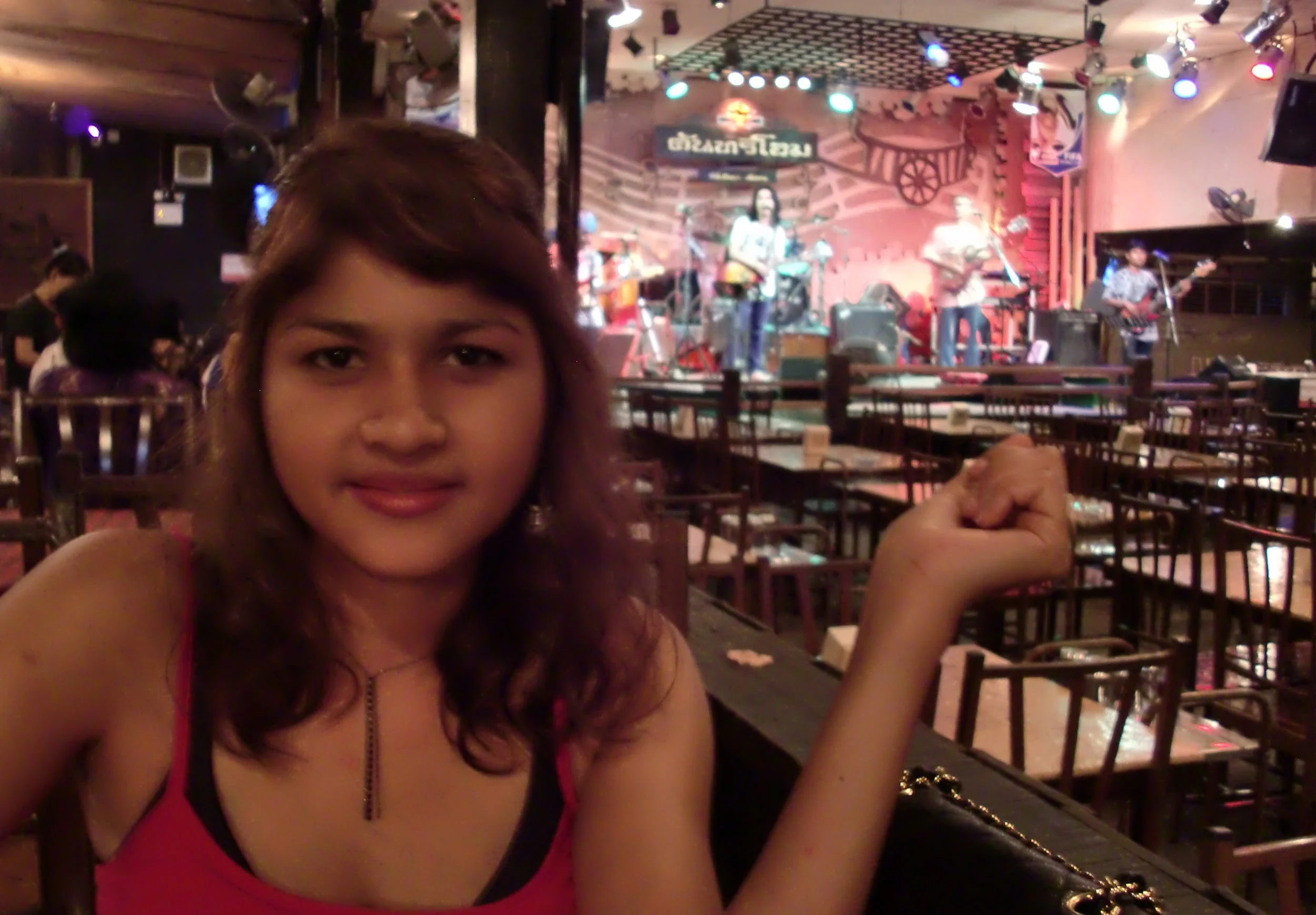 2010-7-11 HANGING IN NAKHON (2).JPG