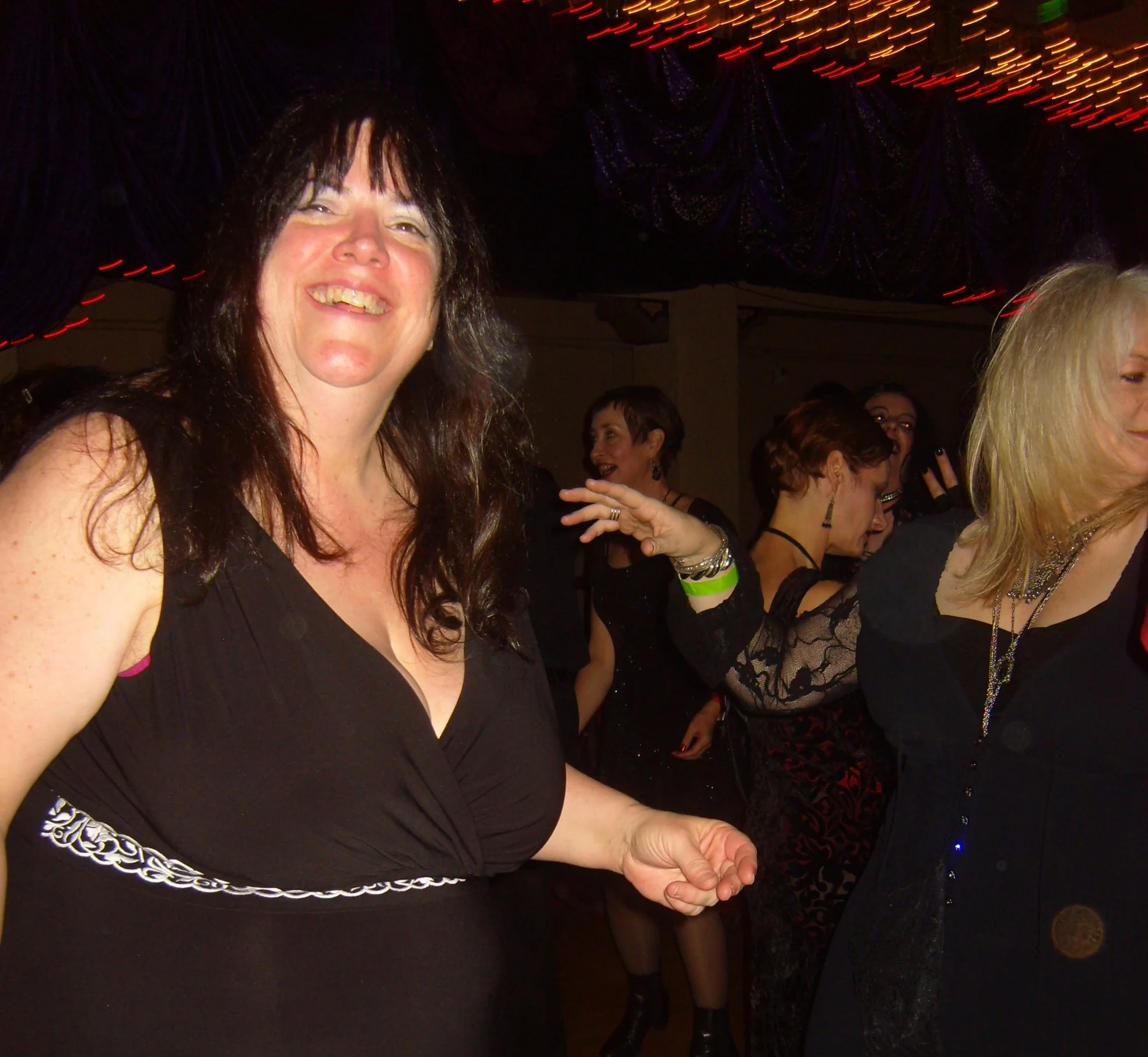 2009-11-21 GOTHIC BALL PARTY - TWIGHLIGHT OPENING WEEKEND (15).JPG