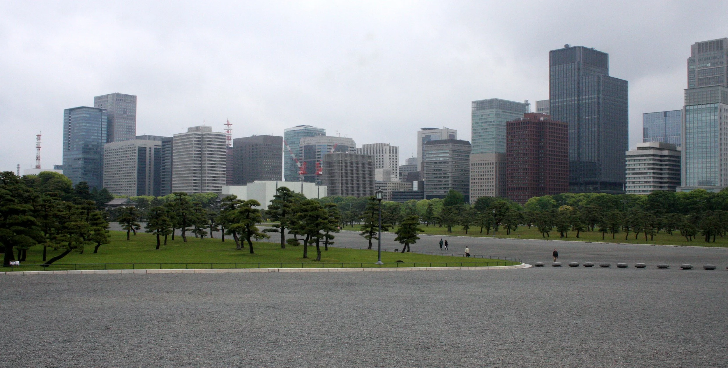 TOKYO - MAY 2009 - DOWNTOWN SEEN FROM IMPERIAL PALACE.JPG