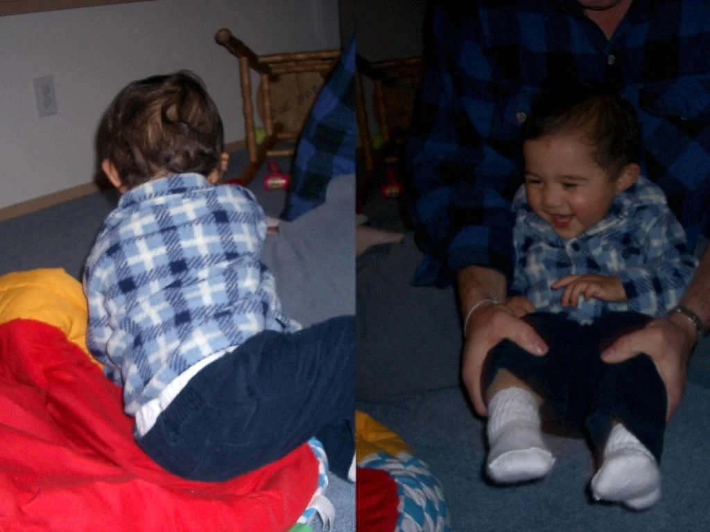 2003-11-16 COKIE PLAYING AT HOME (15).JPG