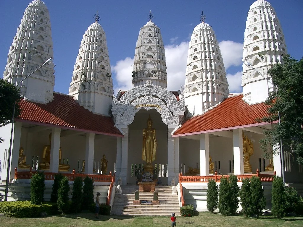 2004 Sukhothai with Sugishima Sensei (2).JPG