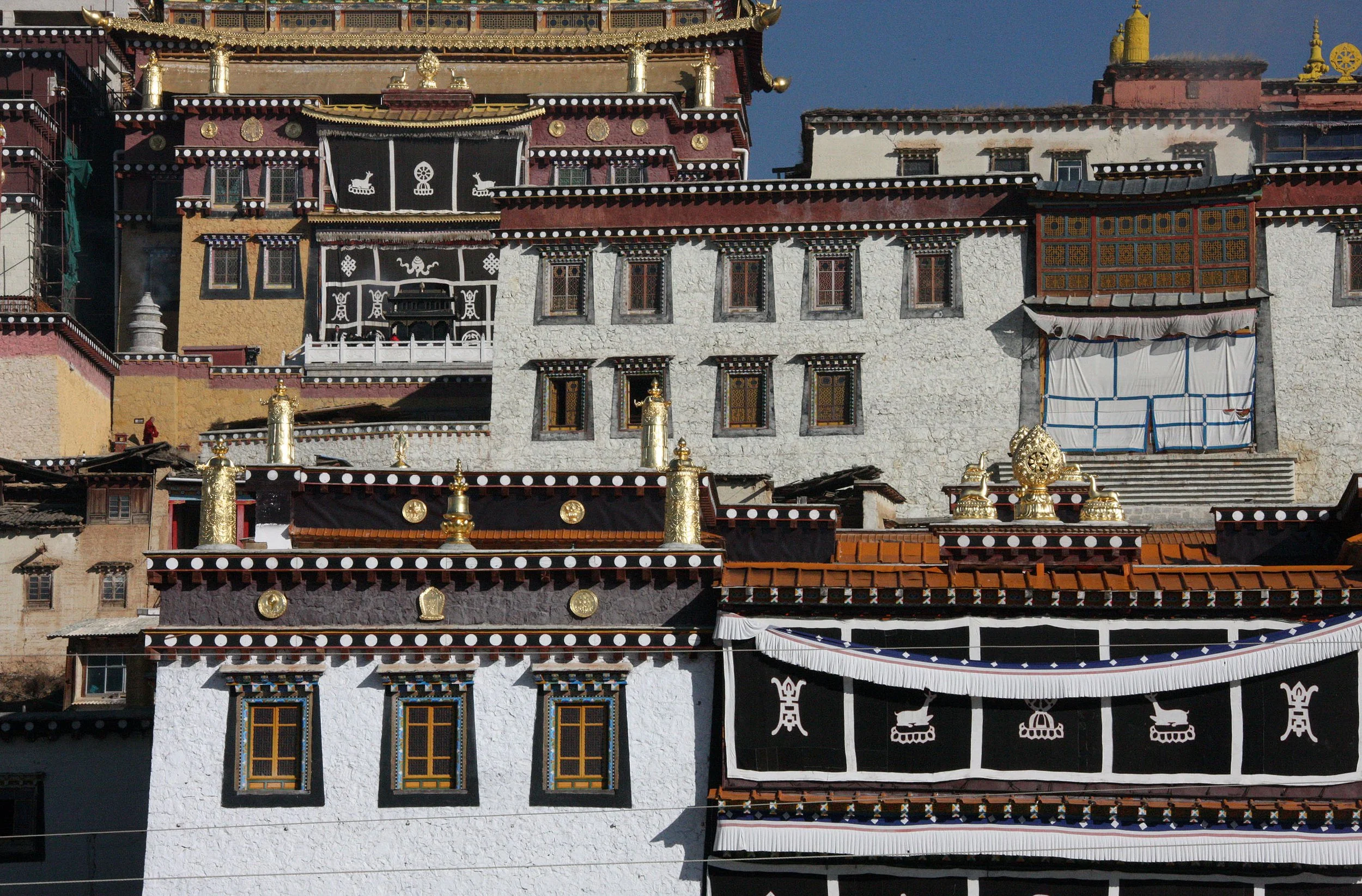 YUNNAN - SHANGRI LA - SONGZANLIN TEMPLE (16).JPG