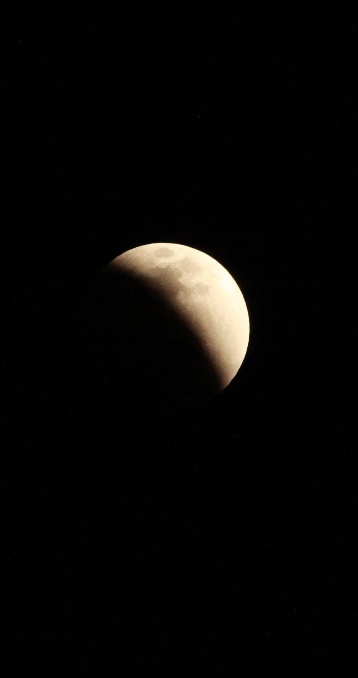 9 DECEMBER 2011 LUNAR ECLIPSE FROM SHANGHAI (1).JPG