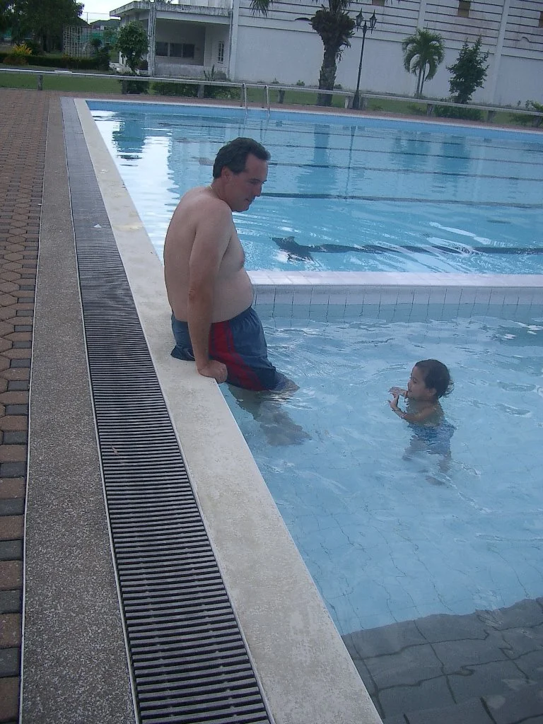 2004 Nakhonsithammarat Hanging in Khon New House and More (45).JPG