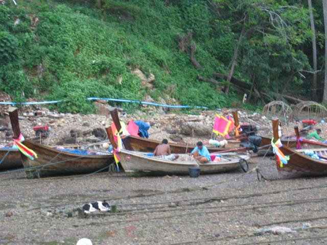 KOH LANTA - SEA GYPSY VILLAGE - 2005.jpg