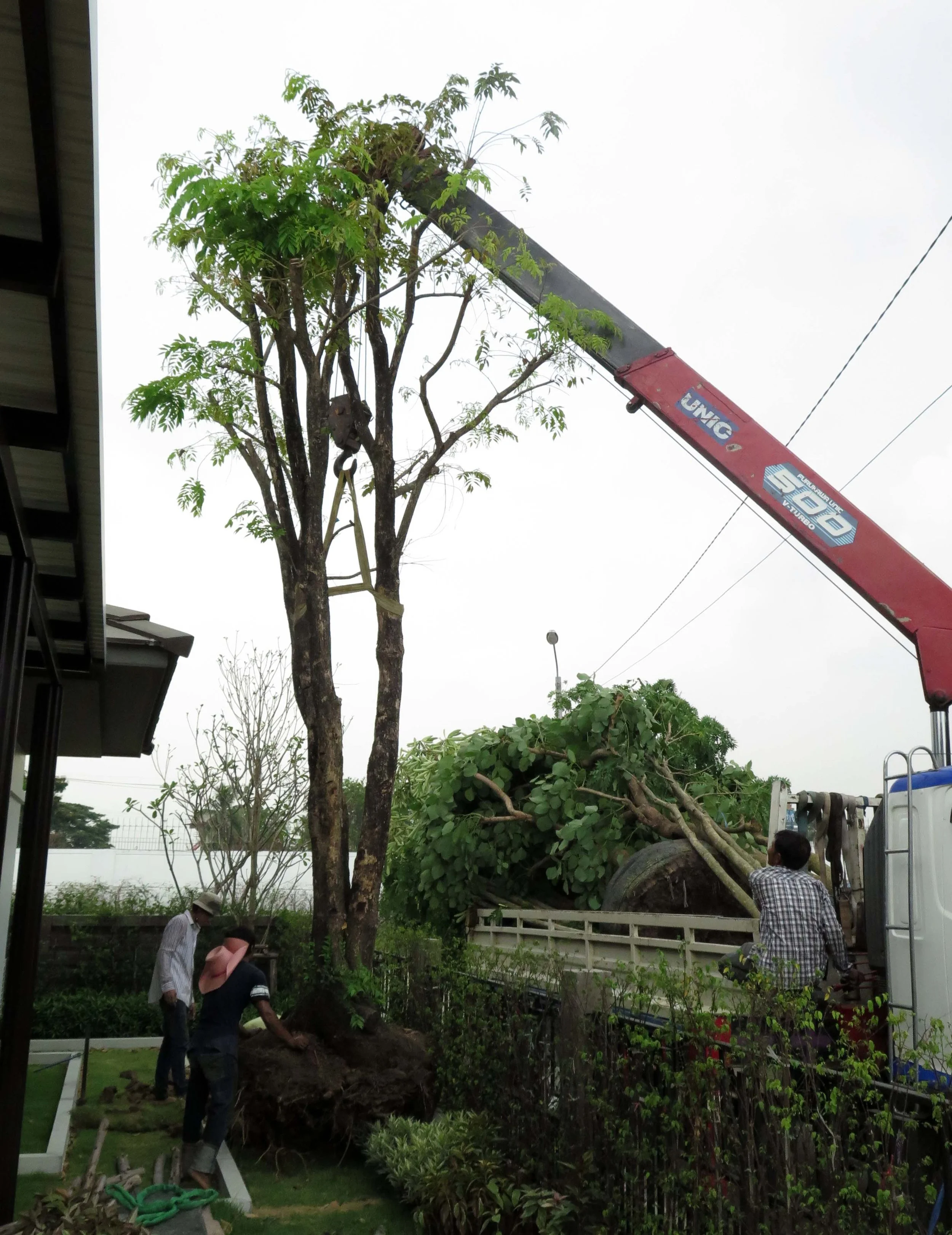 2013 Nonthaburi Setthasiri House and Nonthaburi Neighborhood (23).JPG