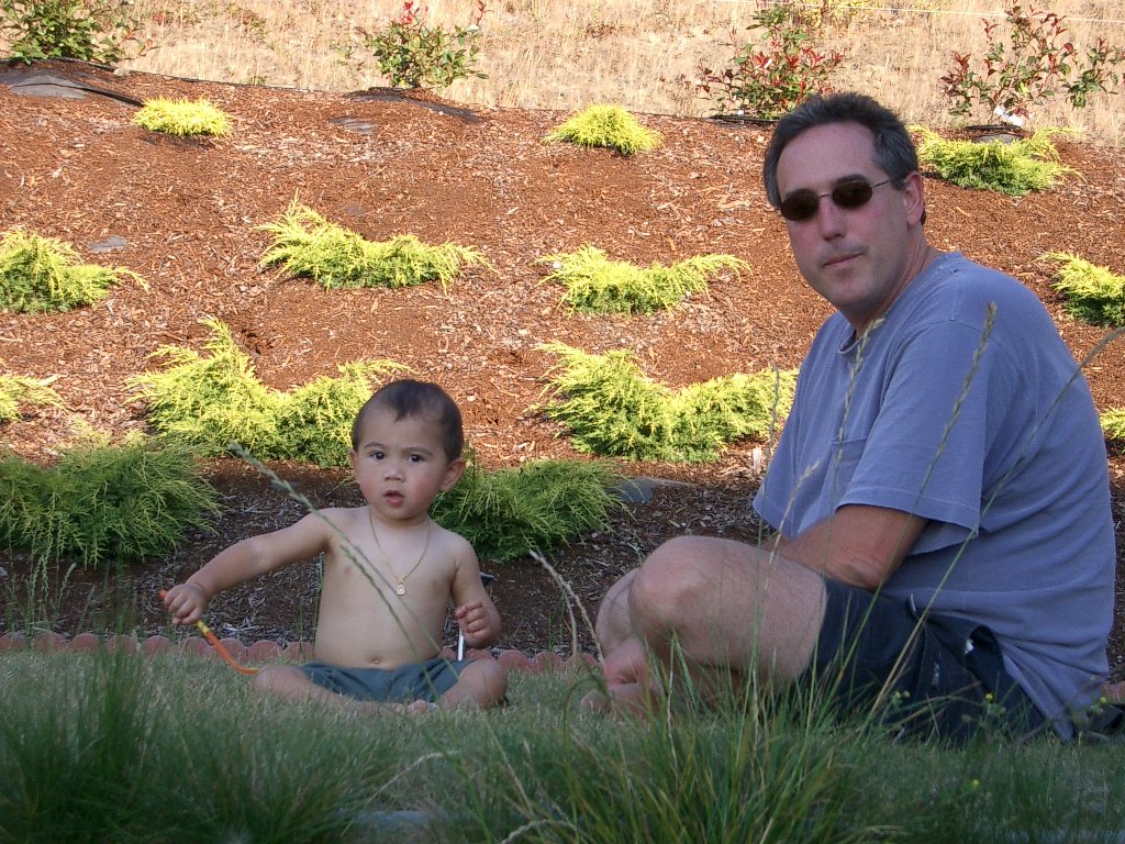 2003-9-2 HANGING WITH VICTOR (10).JPG