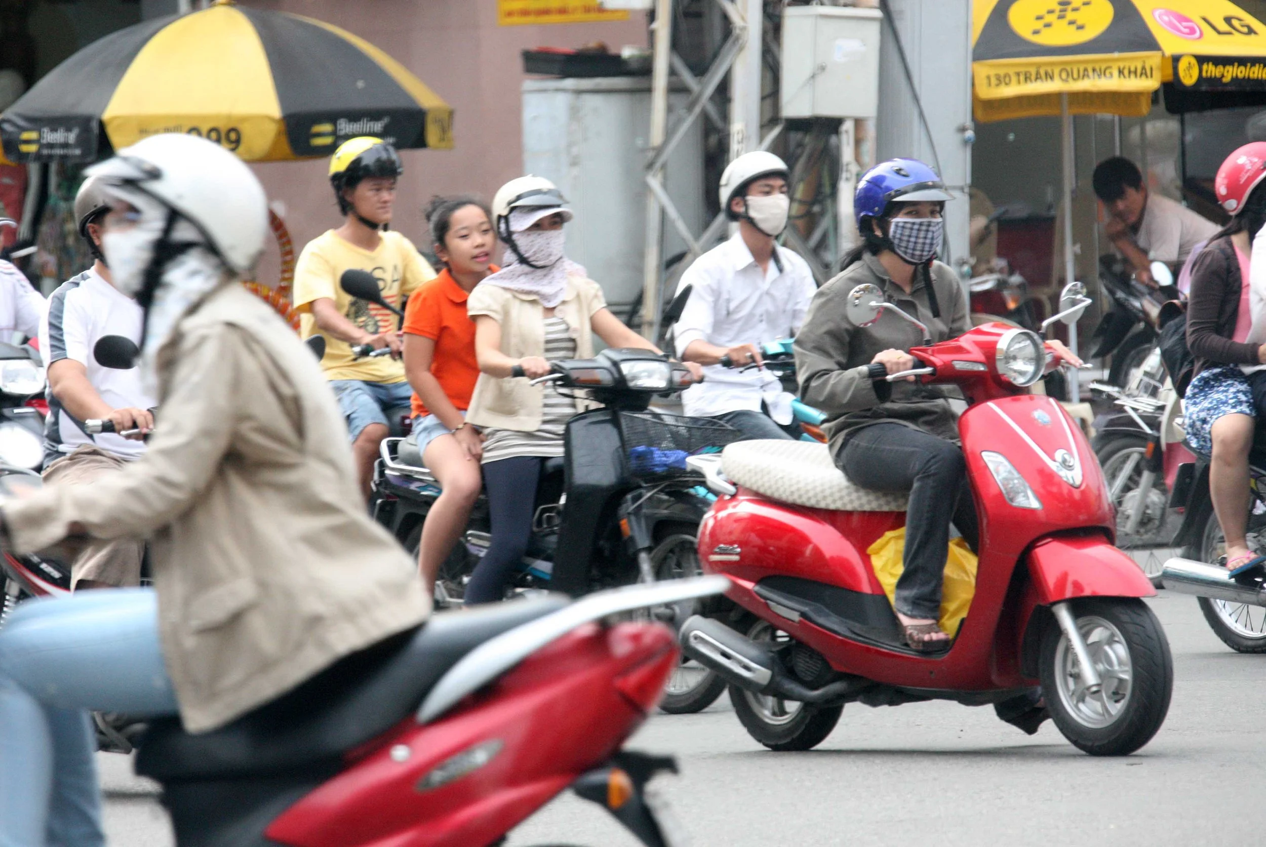 SAIGON VIET NAM - AND OUTSKIRTS OF TOWN (33).JPG