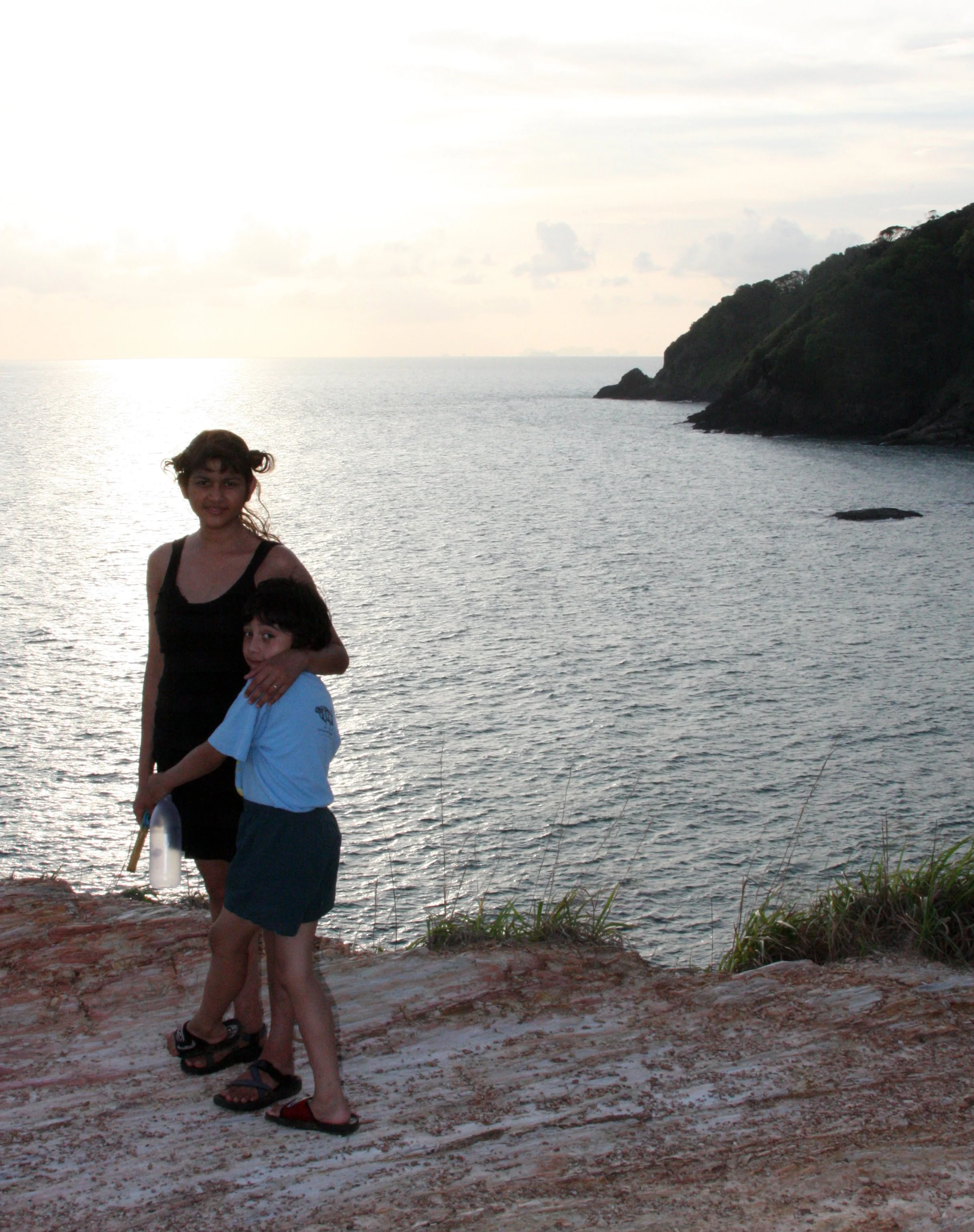 2010-7-9 HANGING IN KOH LANTA THAILAND (27).JPG