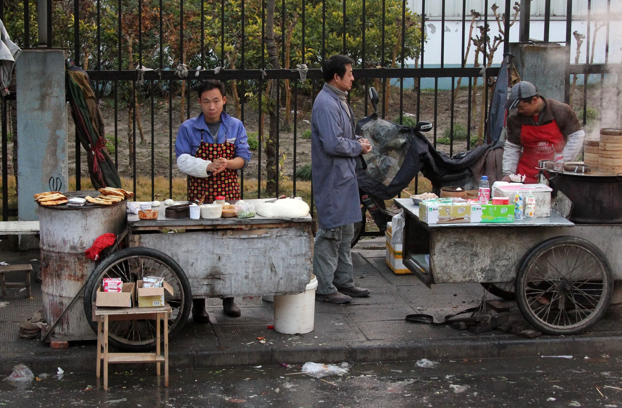 BUS RIDE TO SAS - DECEMBER 2012 (5).JPG