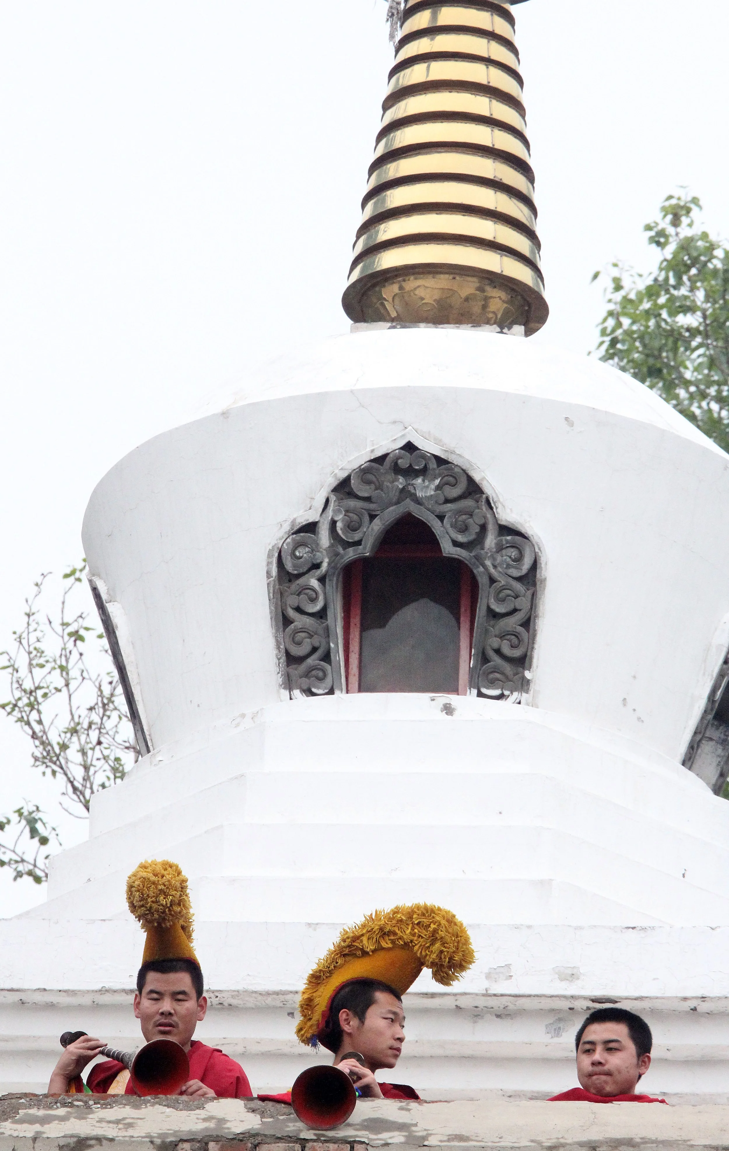 KUMBUM MONASTERY - QINGHAI - SUNNING BUDDHA FESTIVAL 2013 (166).JPG