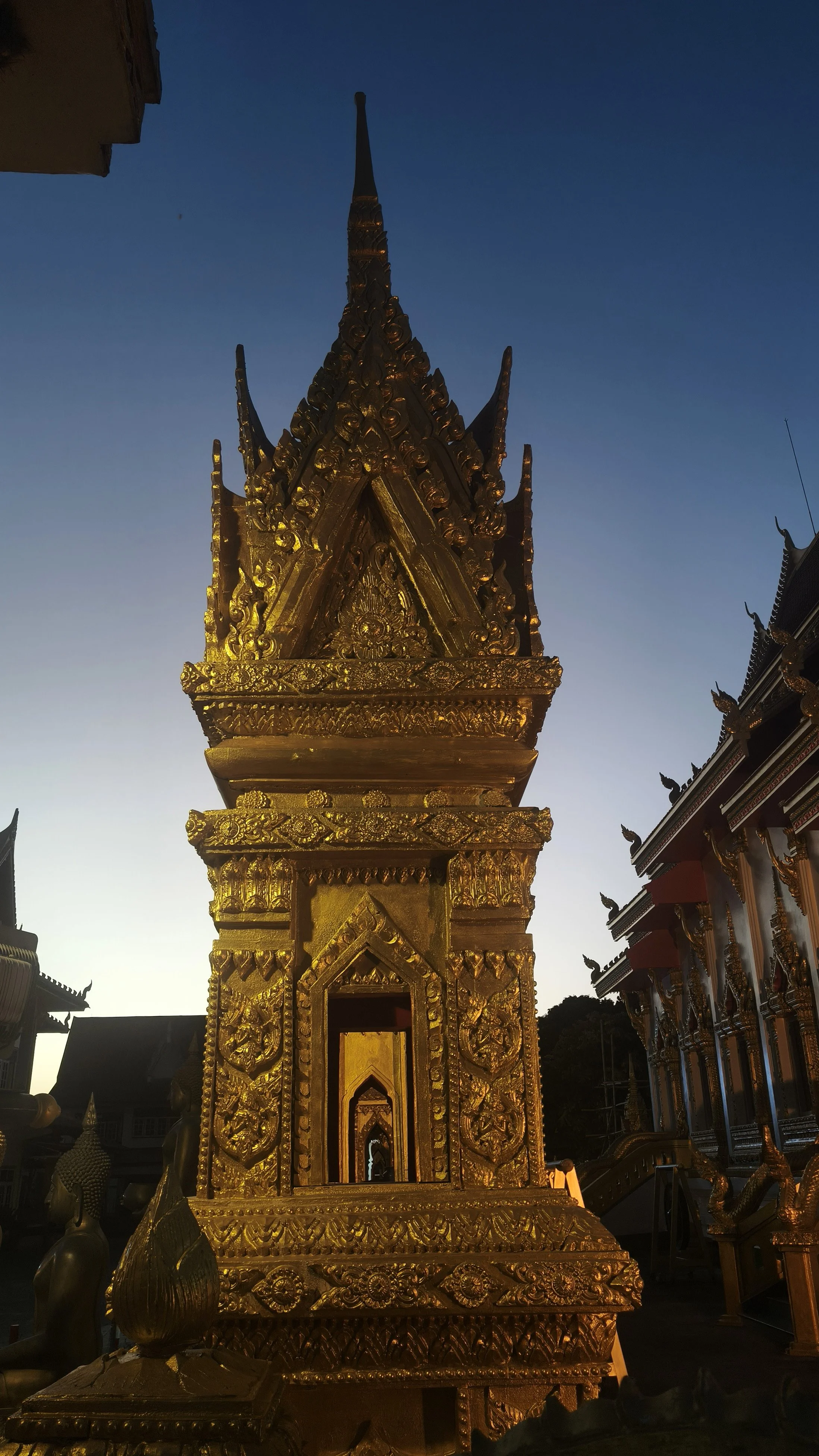 Wat Klang - Nakhon Phanom (2).jpg