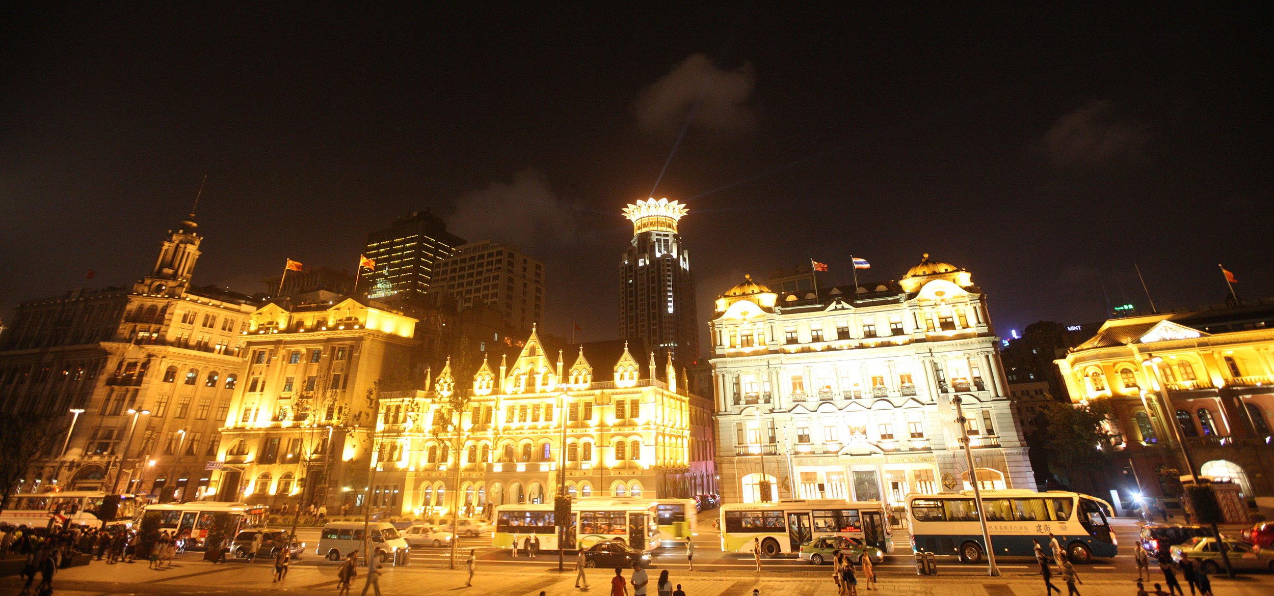 SHANGHAI NIGHT OUT - THE BUND IN AUGUST (32).JPG