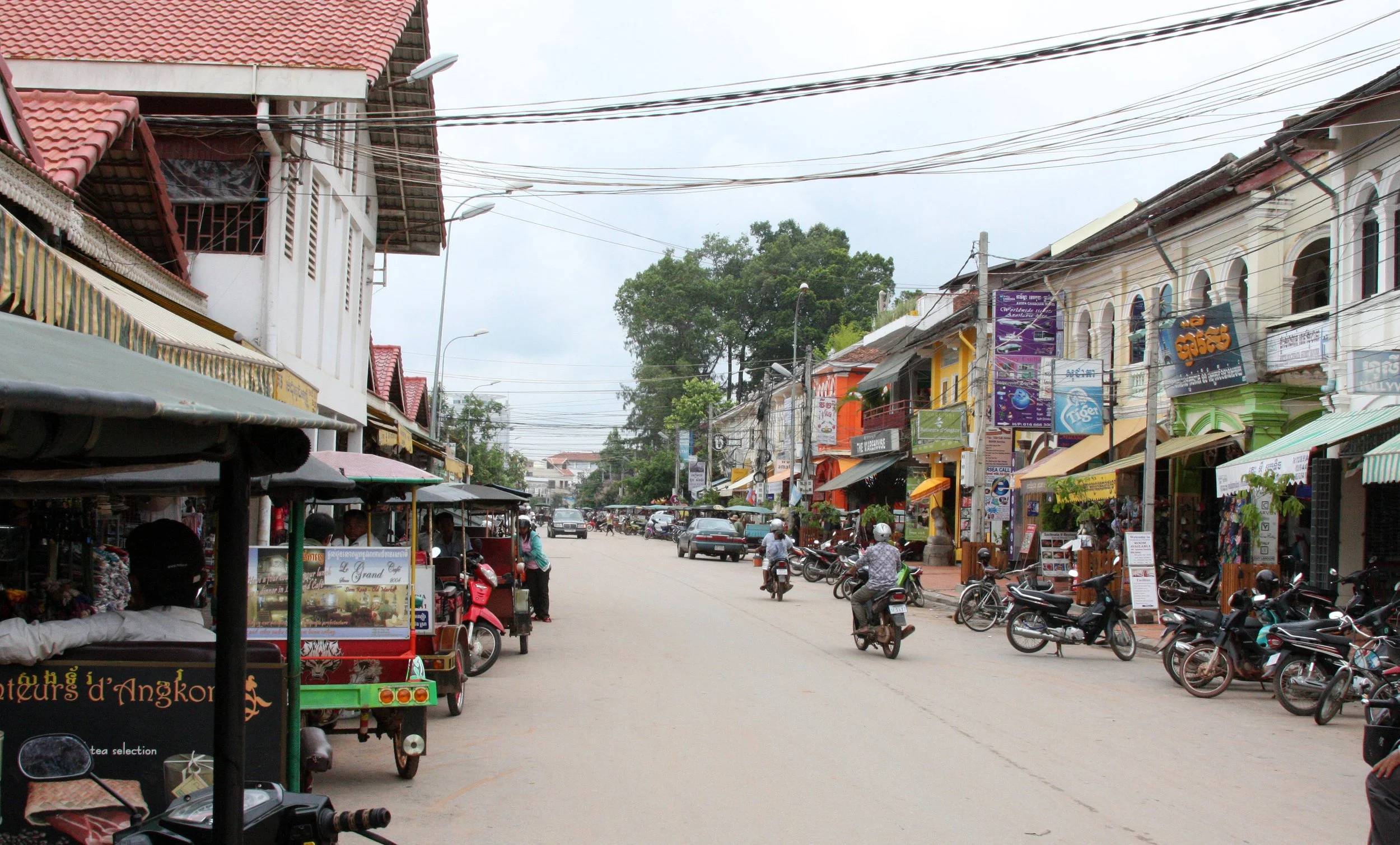 SIEM REAP CAMBODIA - JULY 2010 (41).JPG