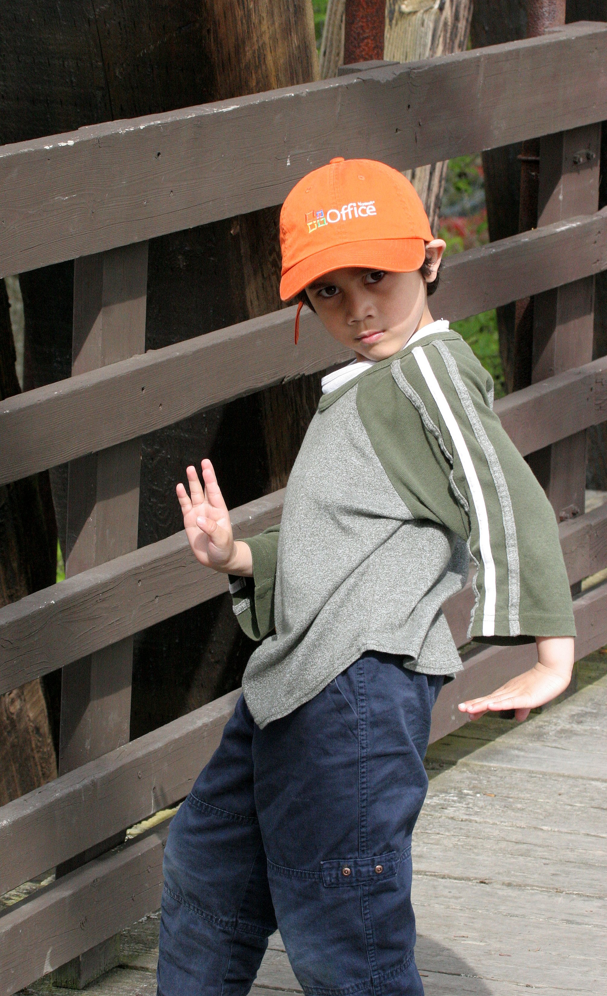 2008-5-4 COKIE ON THE DUNGENESS RIVER BRIDGE - RAILROAD PARK.JPG