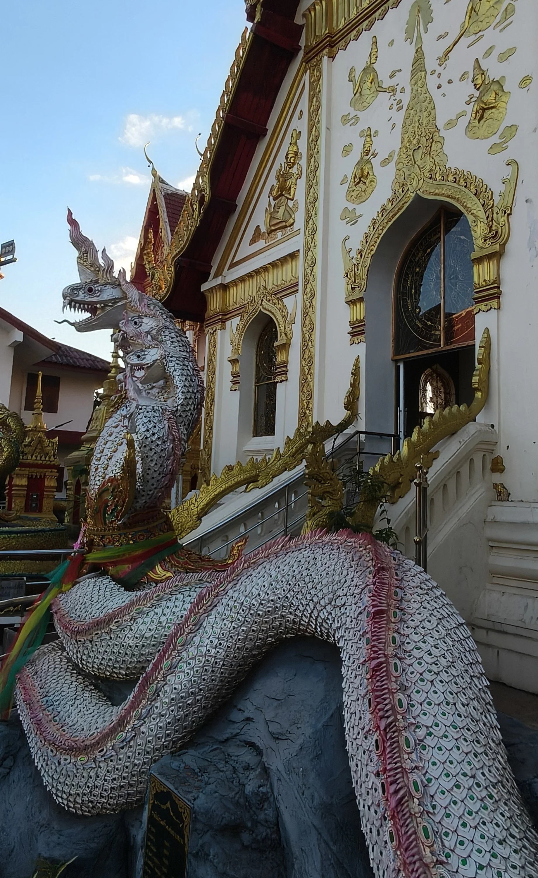 Wat Mahathat Phra That Nakhon  - Nakhon Phanom (8).jpg