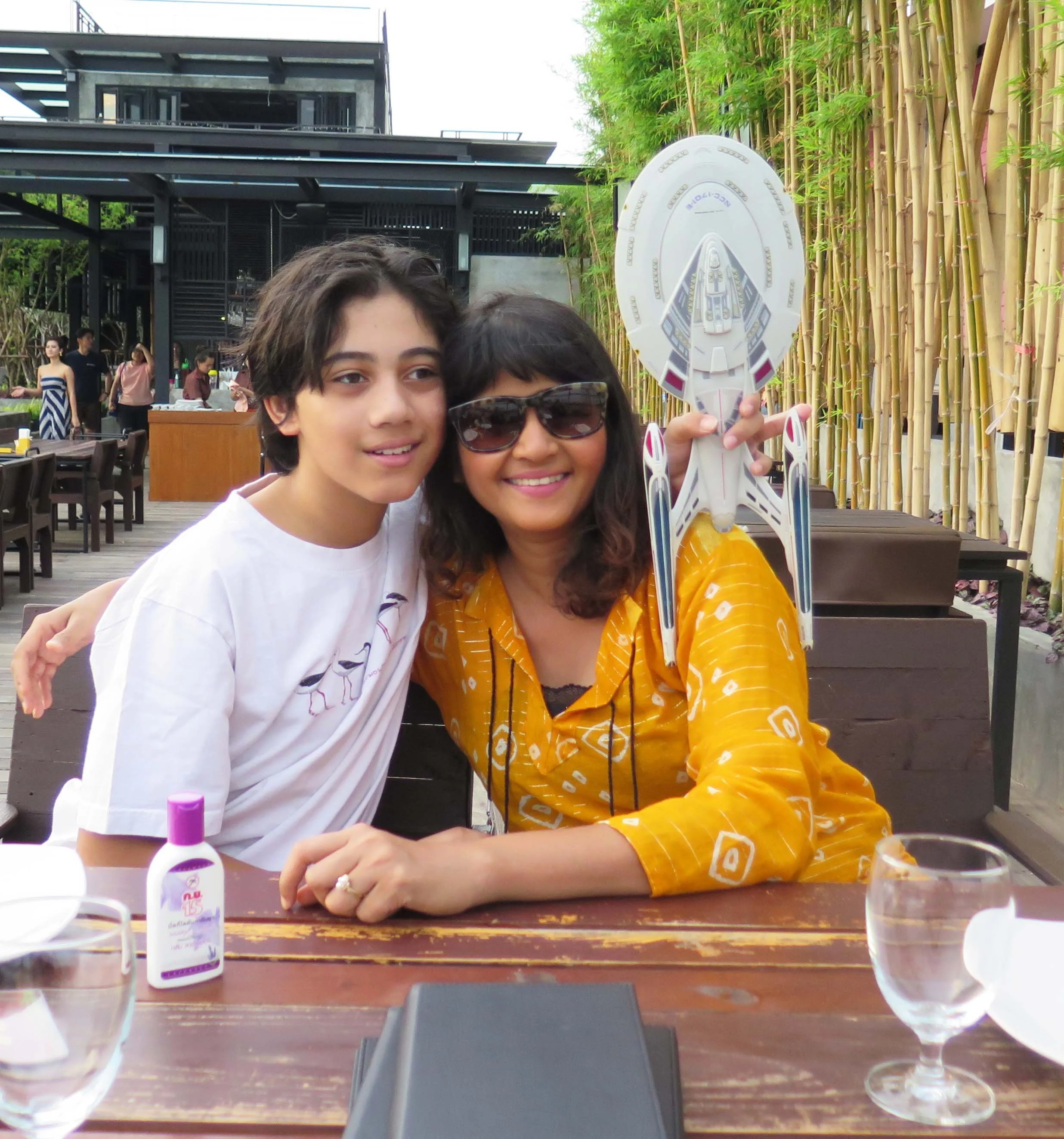 2013 Nonthaburi Setthasiri House and Nonthaburi Neighborhood (59).JPG