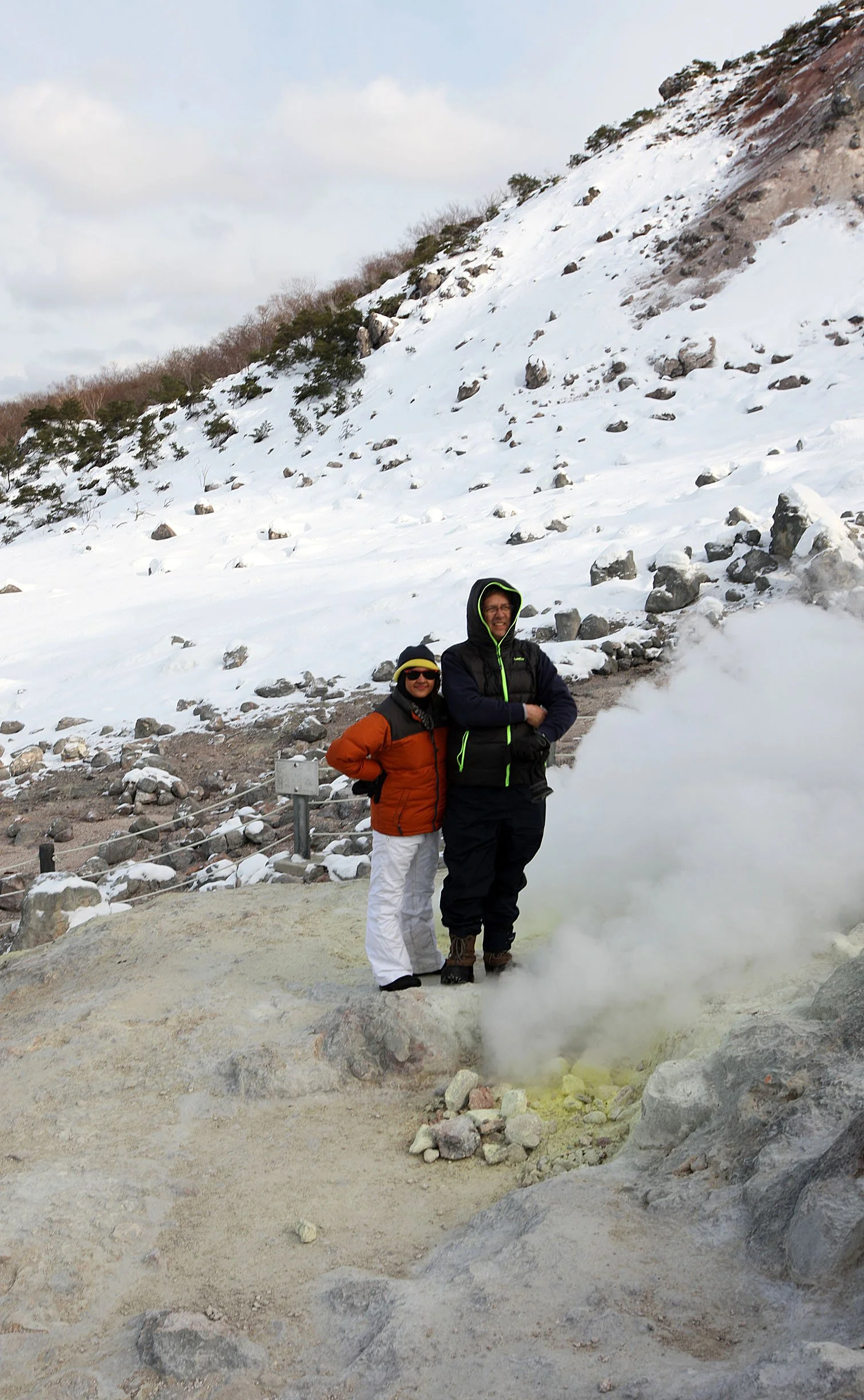 KUSSHARO LAKE, HOKKAIDO JAPAN - MT IWO FUMAROLES (8).JPG