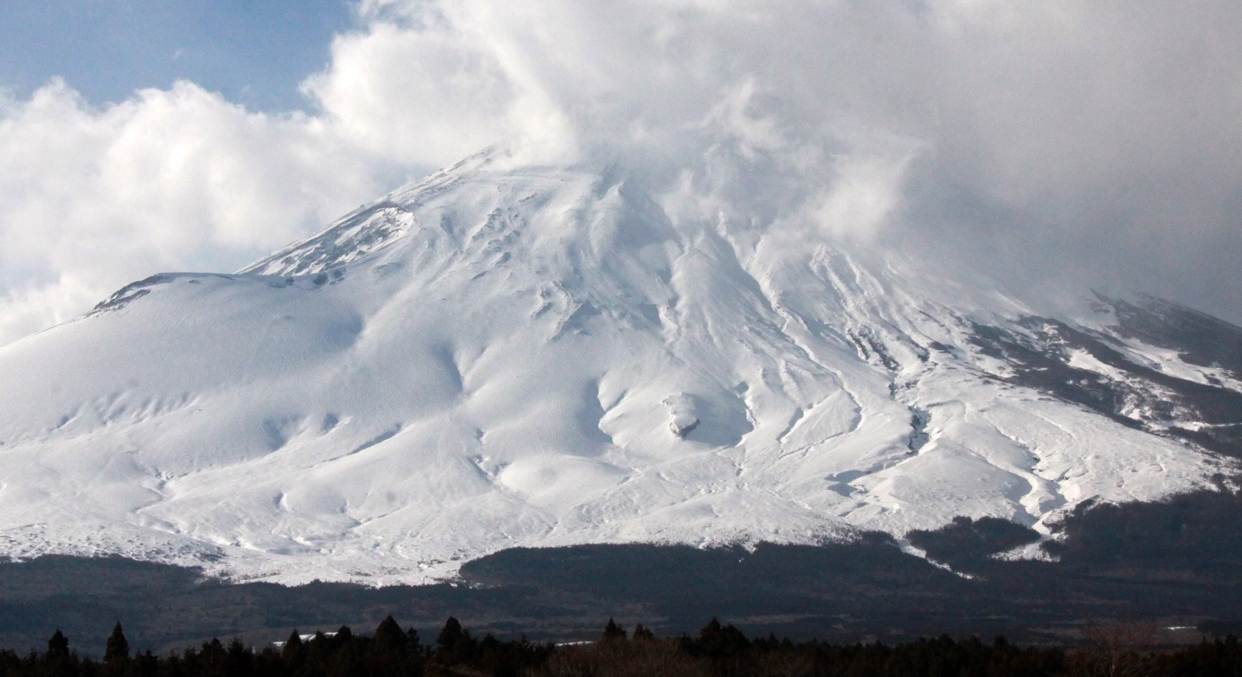 MOUNT FUJI - AS SEEN FROM FUJINOMIYA JAPAN (13).JPG