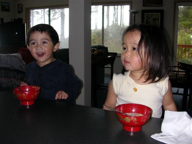 2005-4-17  COKIES PLAY DATE WITH ABBY.JPG