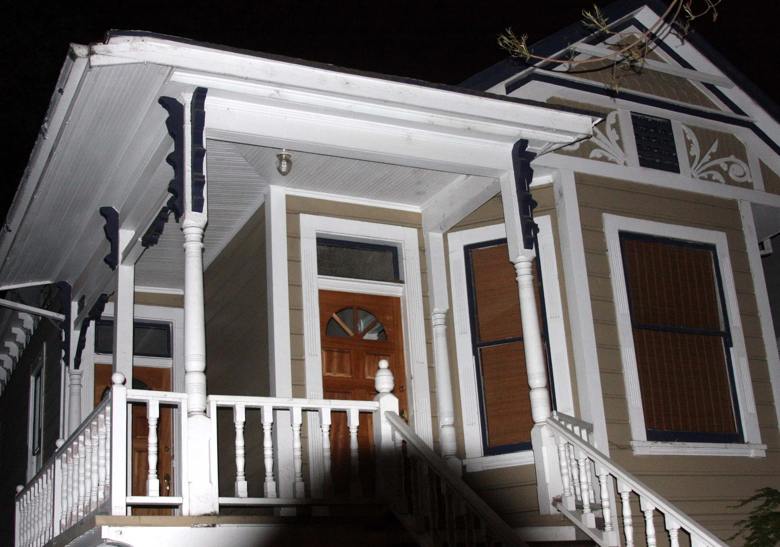 2010-4-11 SACRAMENTO CALIFORNIA - F STREET MURDER HOUSE (2).JPG