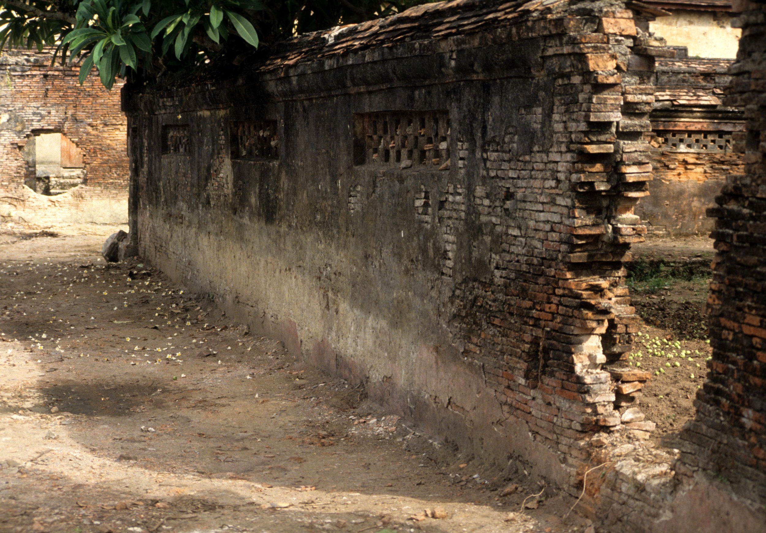 HUE - IMPERIAL PALACE.jpg