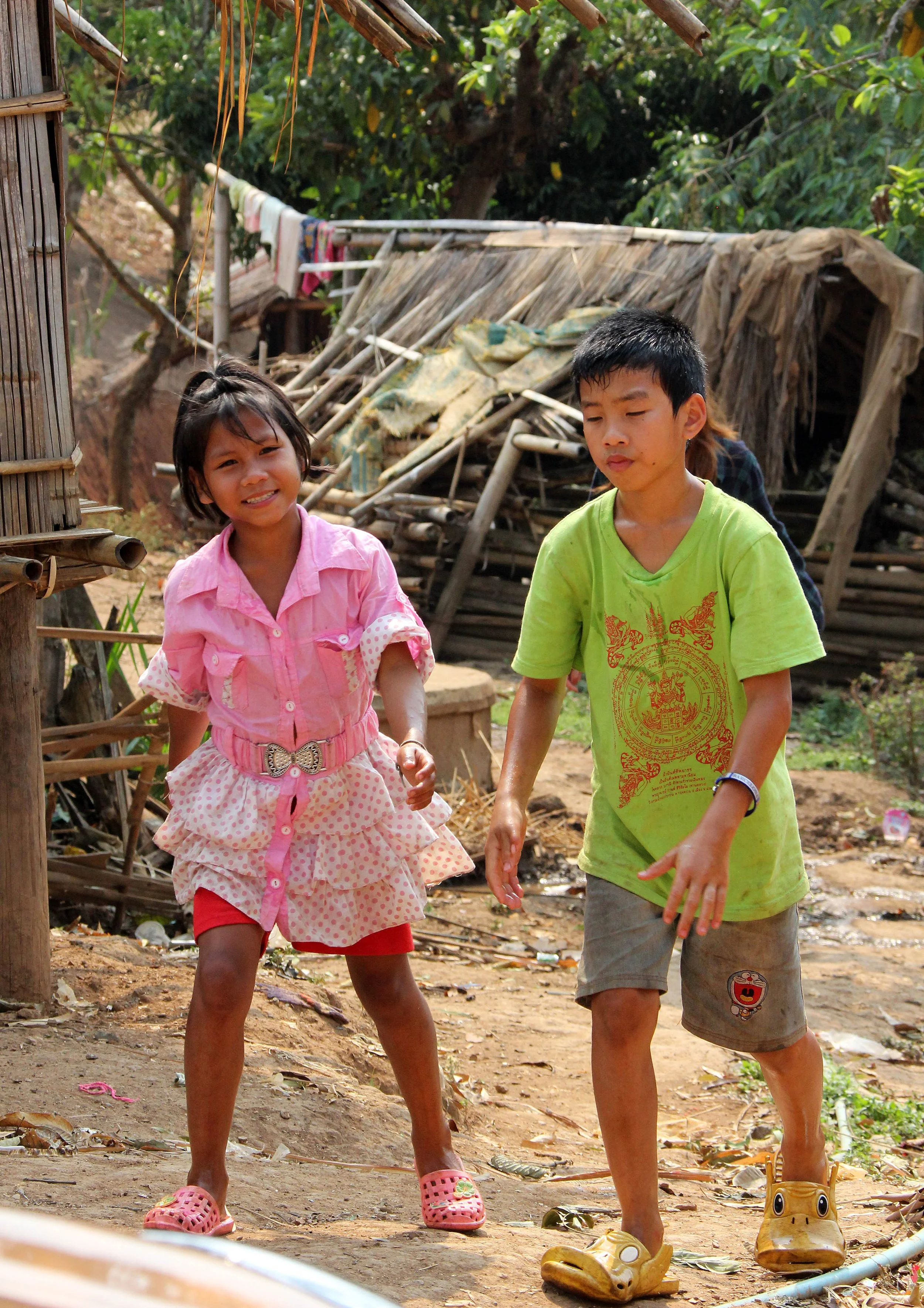 MAE KOK RIVER CHIANG RAI THAILAND - LAHU VILLAGE SCENES (45).JPG