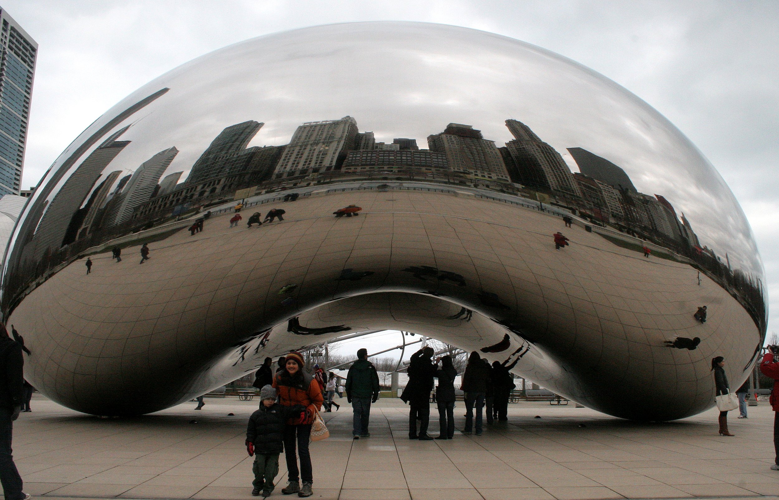 2008-4-1 CHICAGO SPRING TRIP - MELINIUM PARK (20).JPG