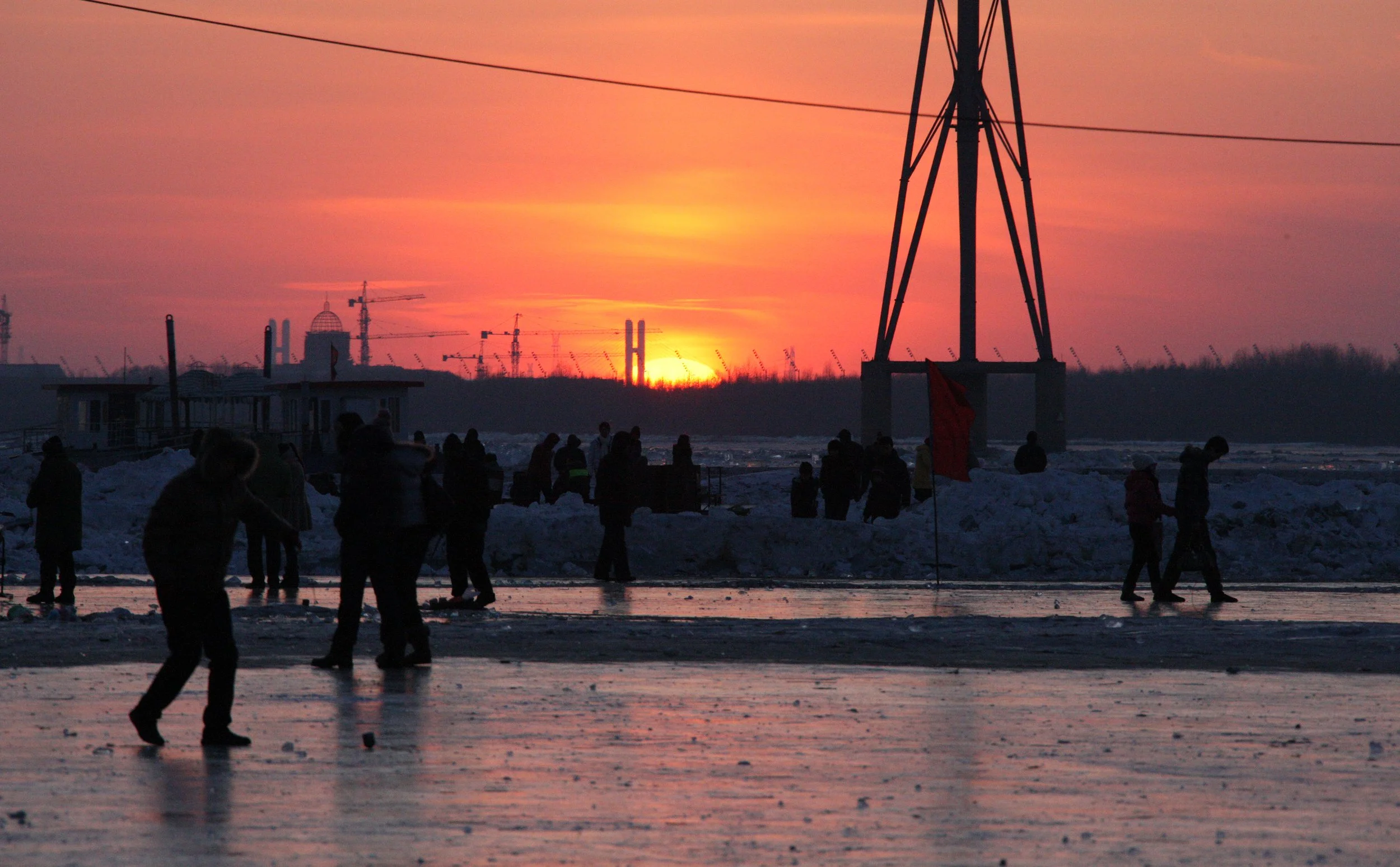 SONGHUA RIVER HARBIN CHINA - ACTIVITY ZONE! (59).JPG