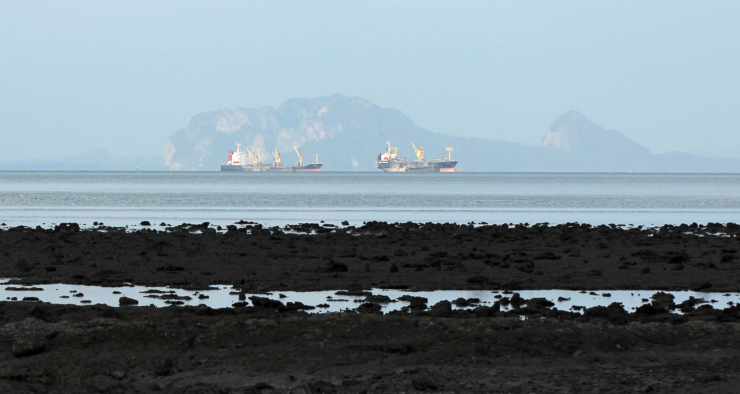 2015 Koh Lanta Songkran with friends from ISB (585).JPG