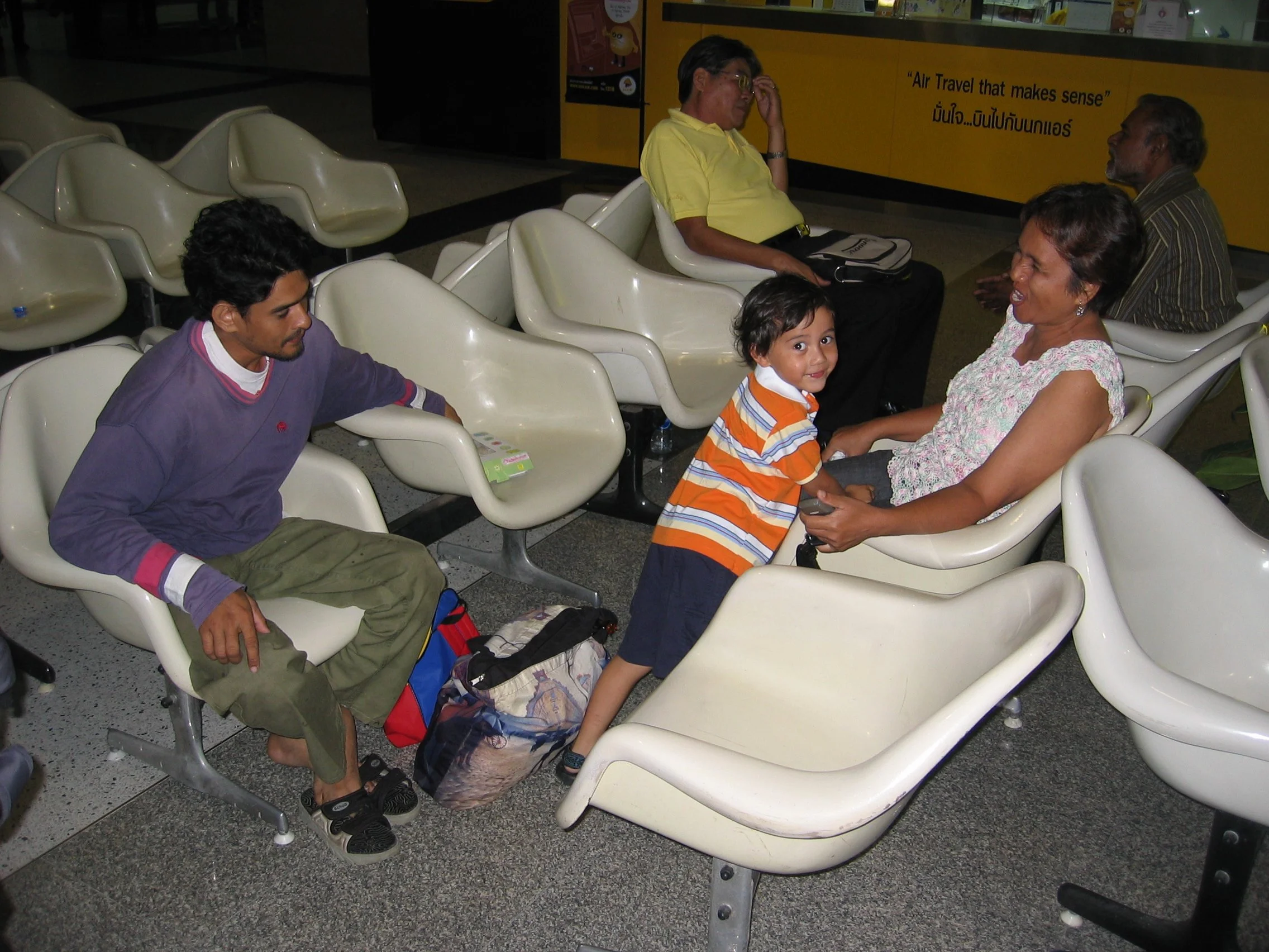 2006 Nakhonsithammarat with Family (5).JPG