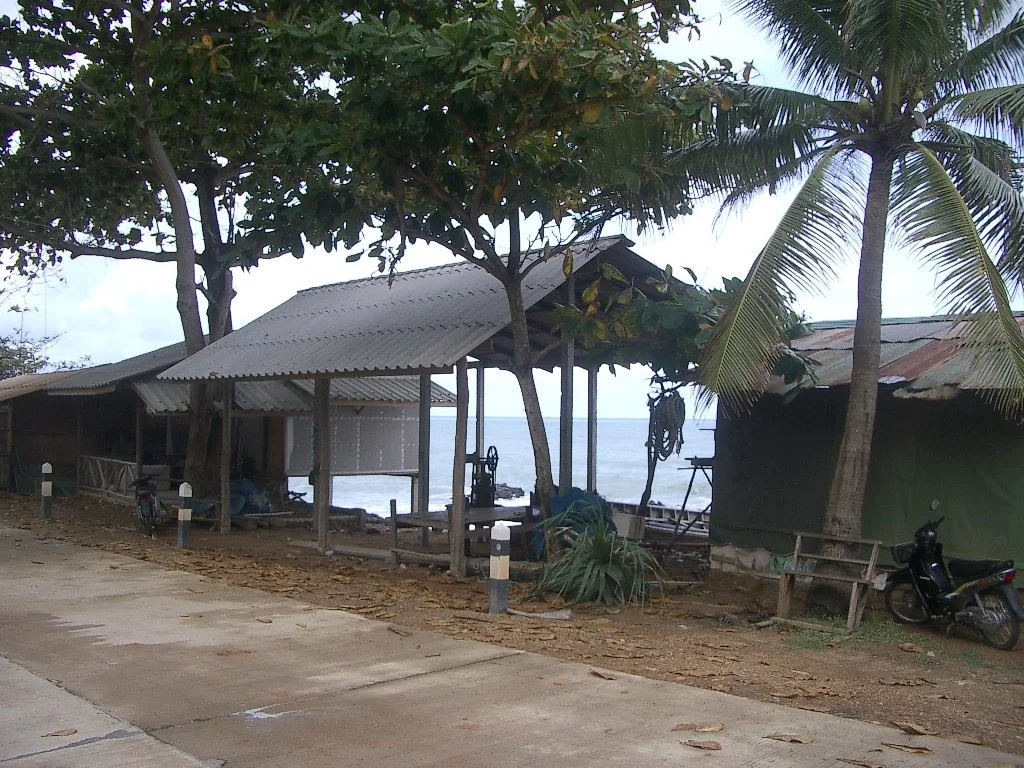 KOH LANTA - SEARCH FOR PROPERTY - 2004 (13).JPG