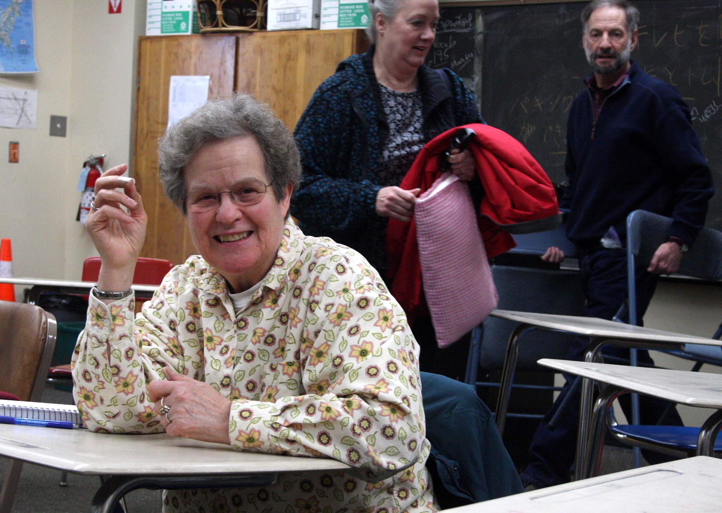 2009-2-18 DEZ AND OTHER STUDENTS AT PAHS (3).JPG