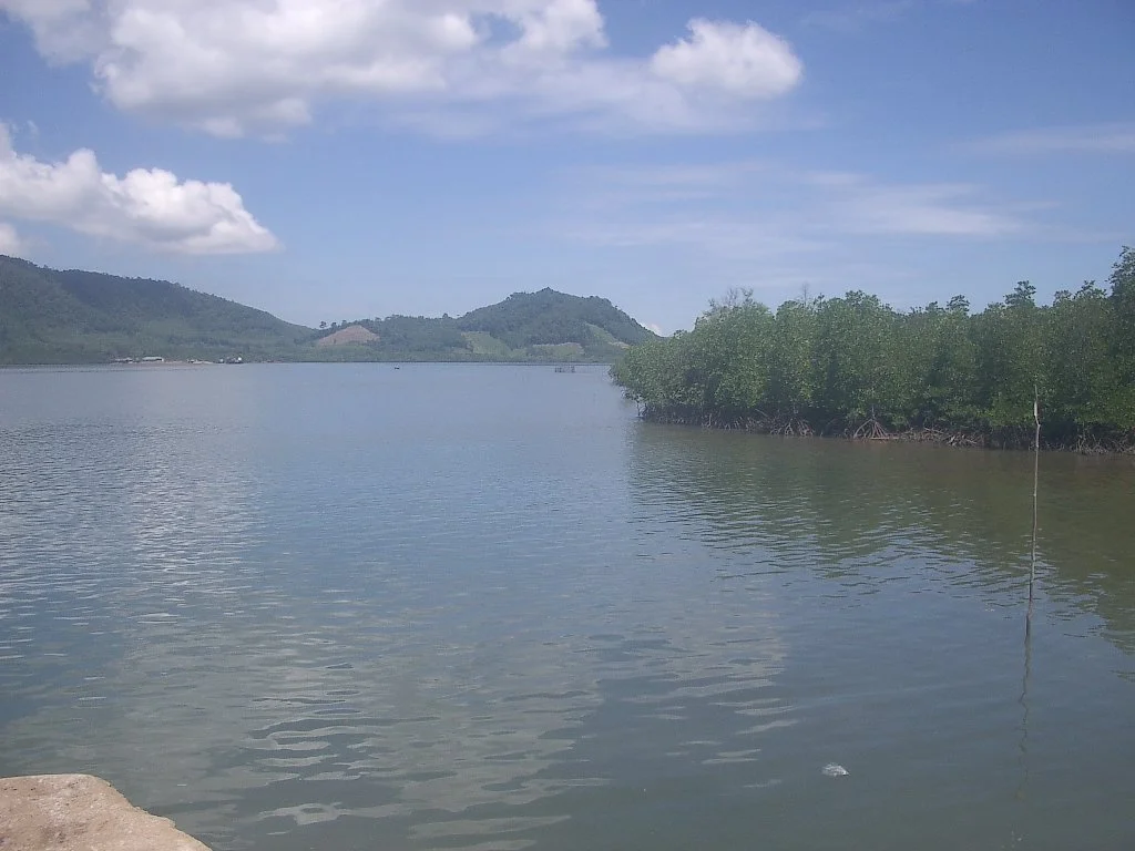 KOH LANTA - FERRY RIDE - 2004 (6).JPG