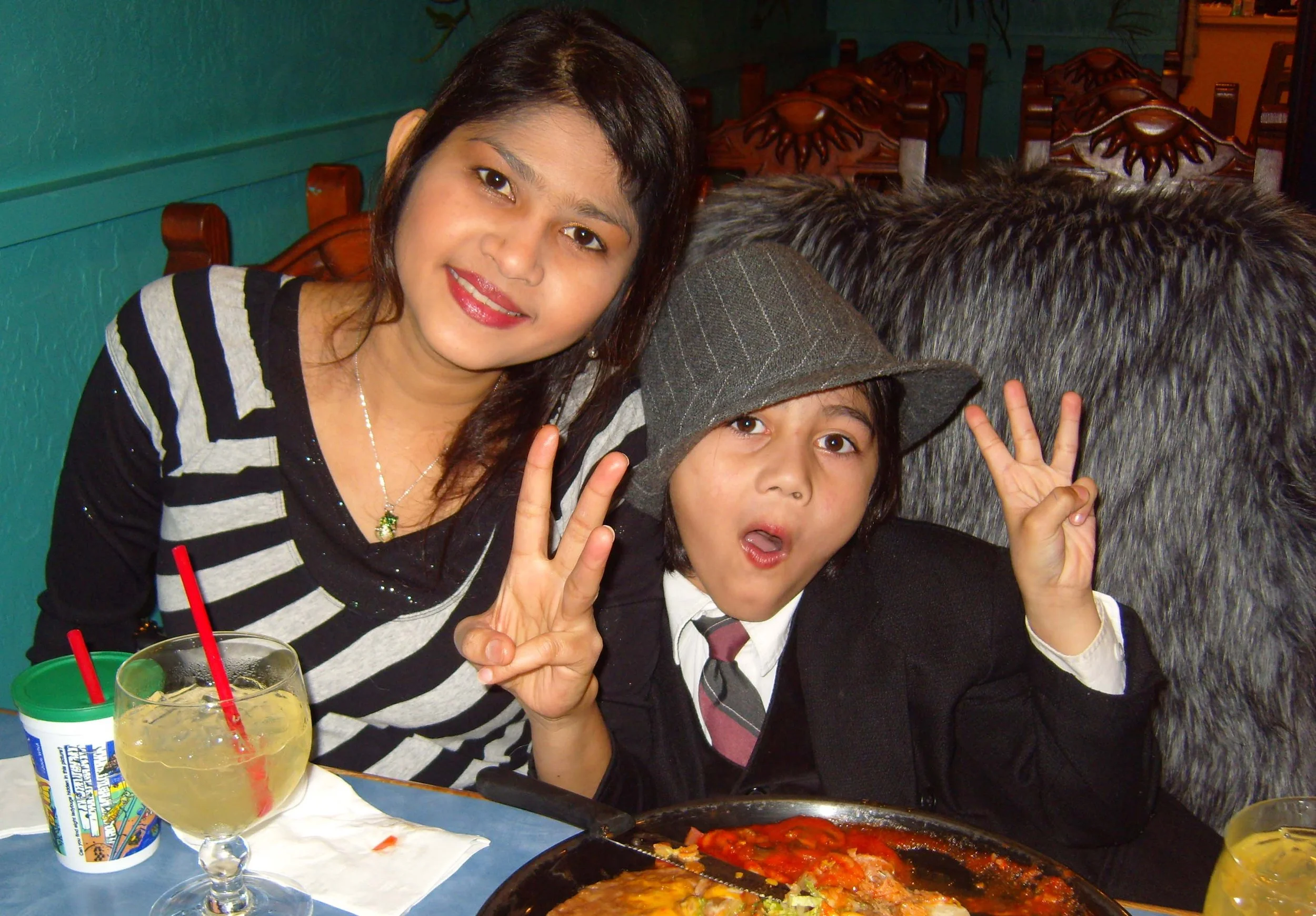 2009-12-20 - BEING GOOFY (4).JPG