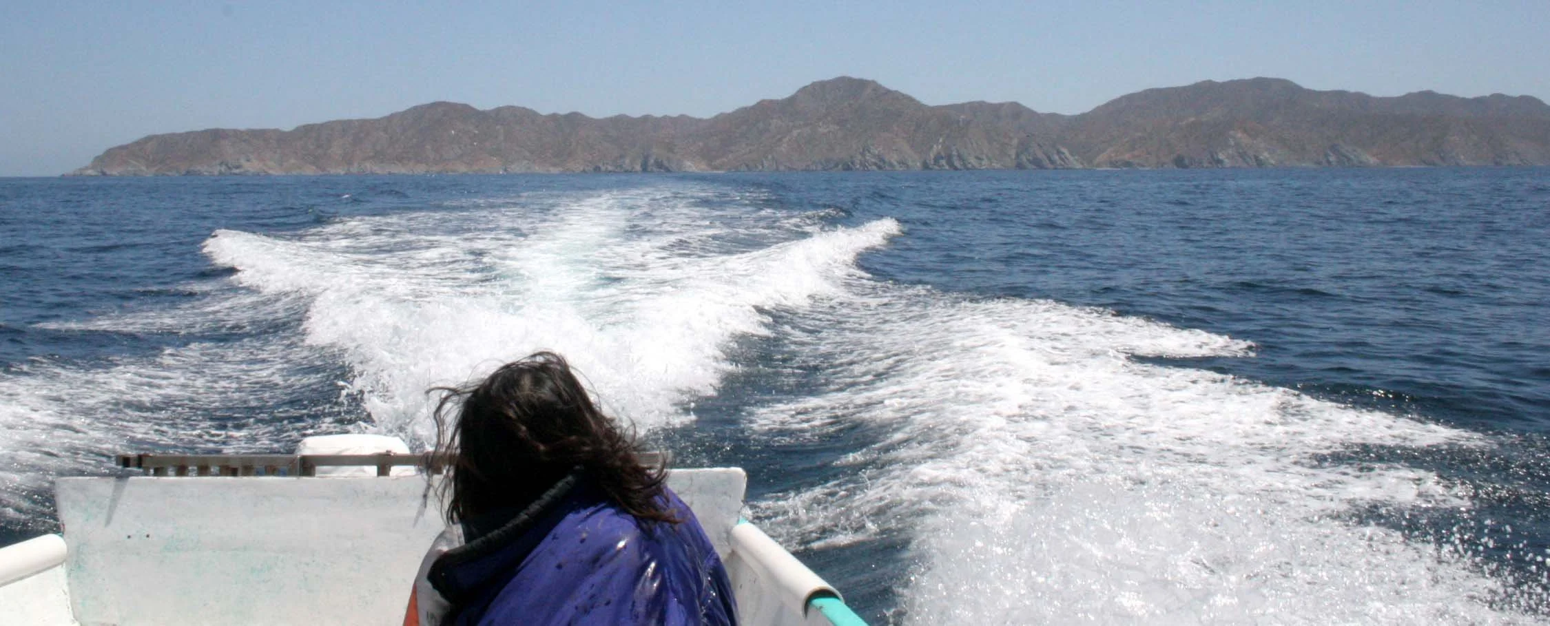 ISLA CATALINA - PANGA RIDE CIRCUMNAVIGATING THE ISLAND (5).JPG