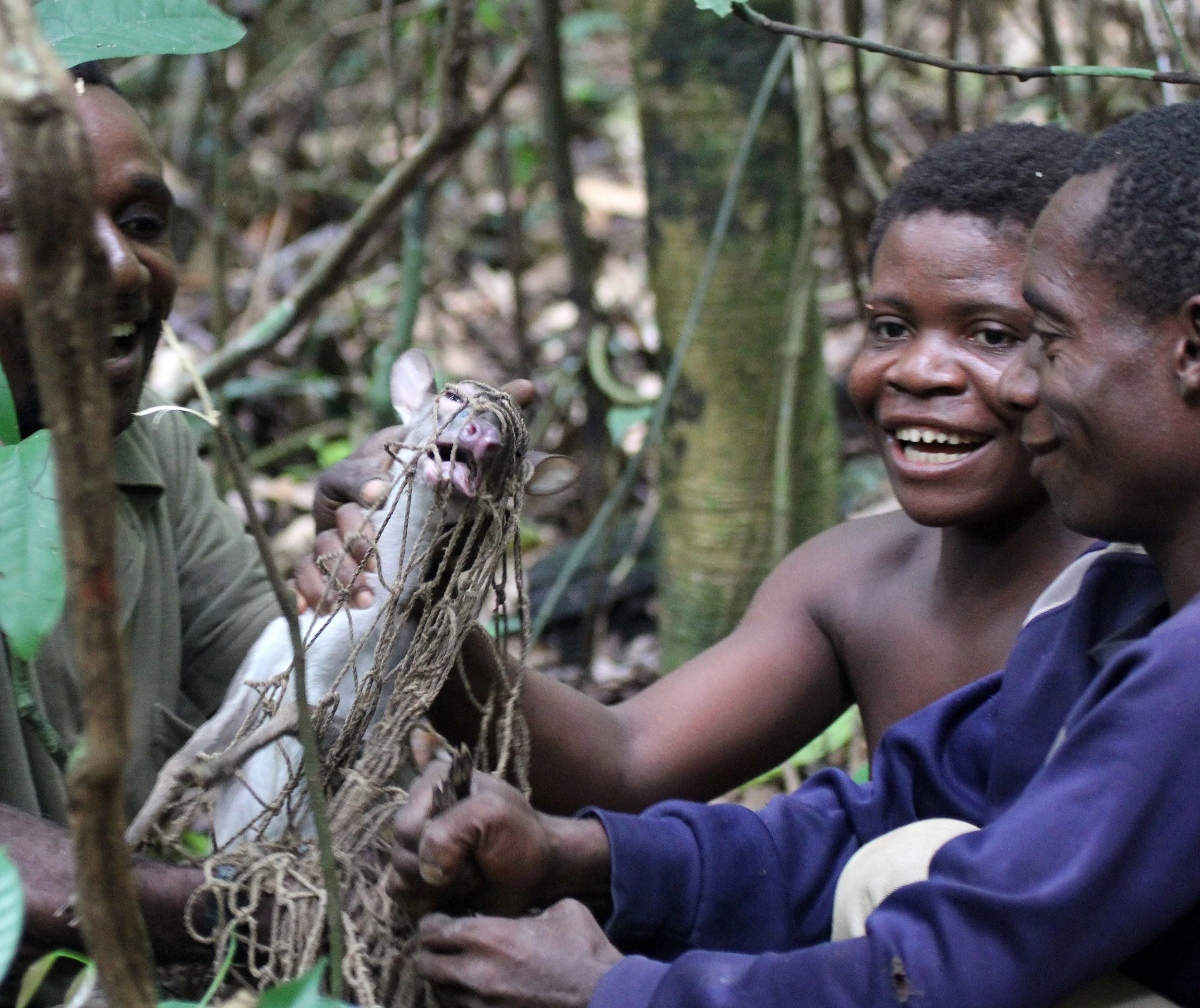 DZANGA NDOKI NATIONAL PARK - BA'AKA PYGMY HUNT - CENTRAL AFRICAN REPUBLIC (34).JPG