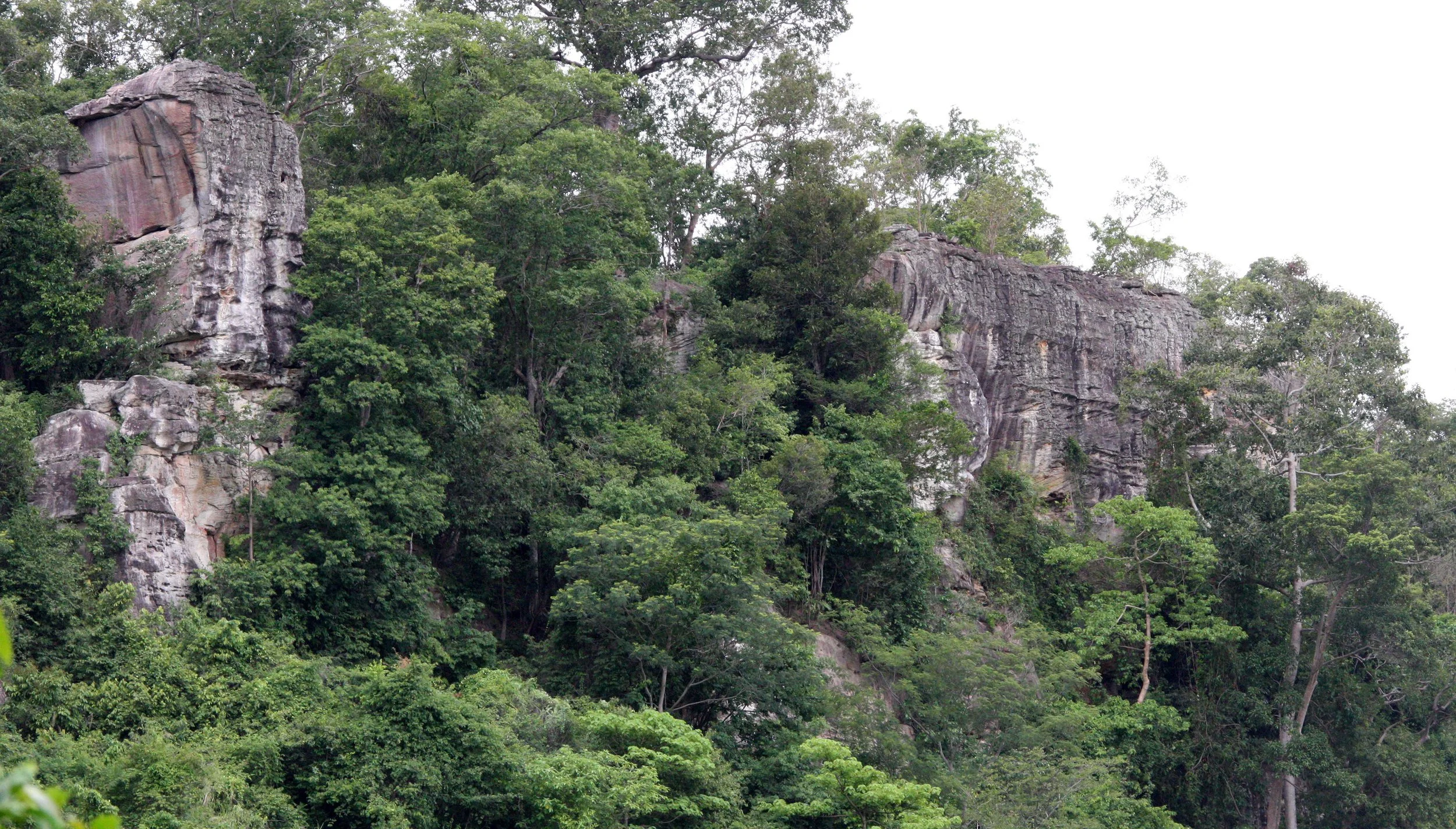 KULEN MOUNTAIN CAMBODIA - 1000 LINGHA RIVER (75).JPG
