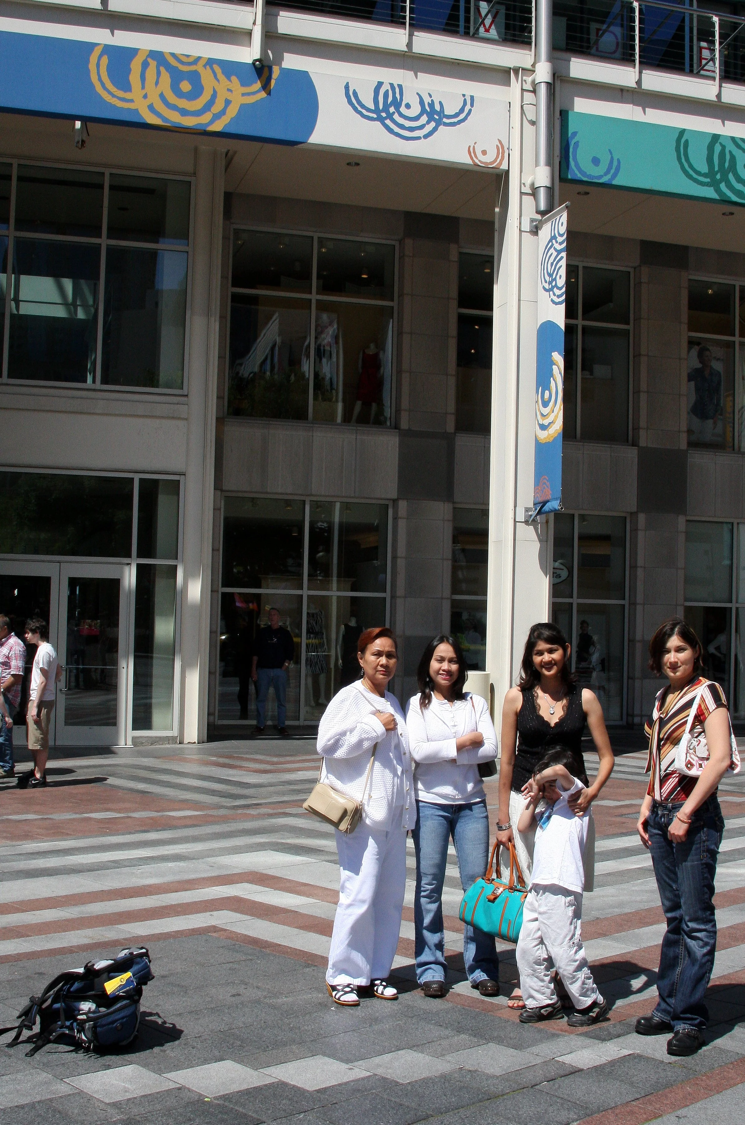 2008-6-15 DAY IN SEATTLE WITH FAMILY (6).JPG